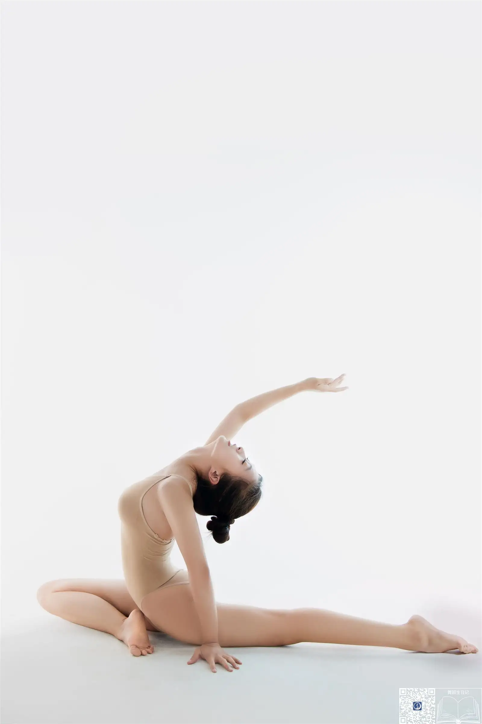 [GALLI嘉丽] 舞蹈生日记 013 – 佳美