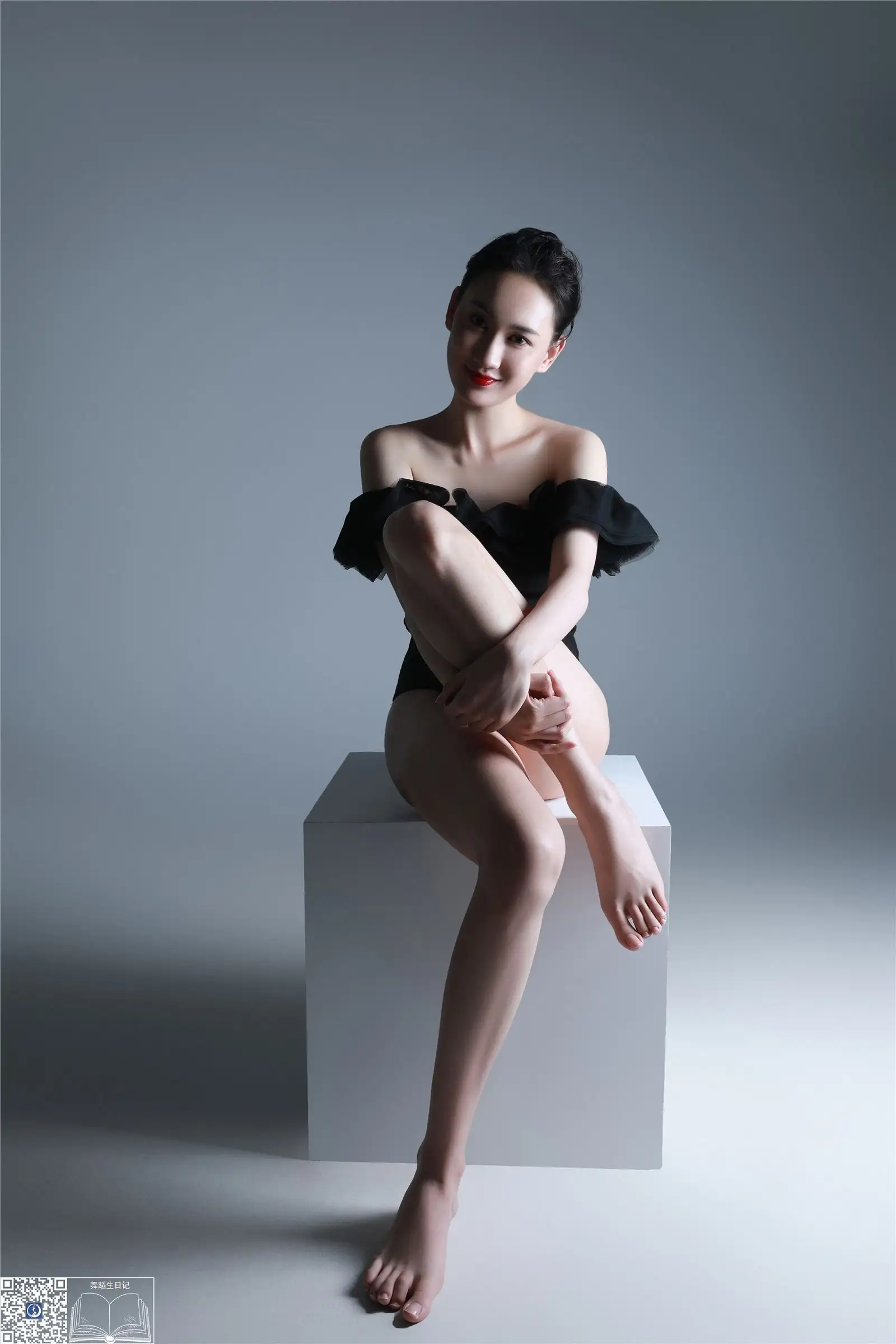 [GALLI嘉丽] 舞蹈生日记 014 – POPPY