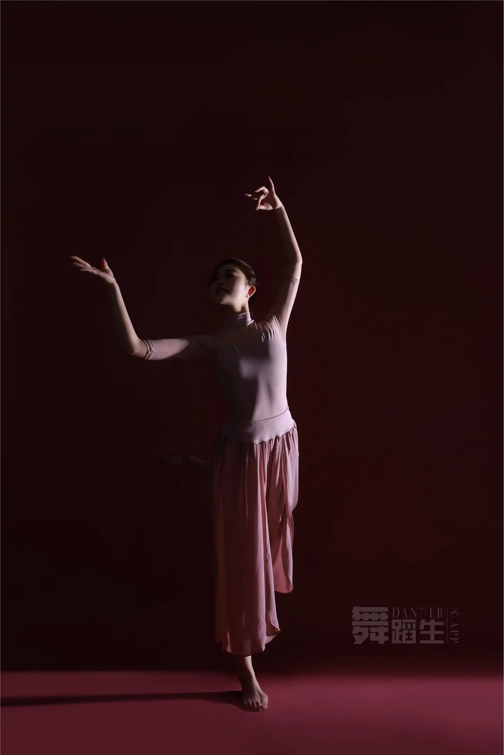 [GALLI嘉丽] 舞蹈生日记 086 – 舞态生风 唐紫怡