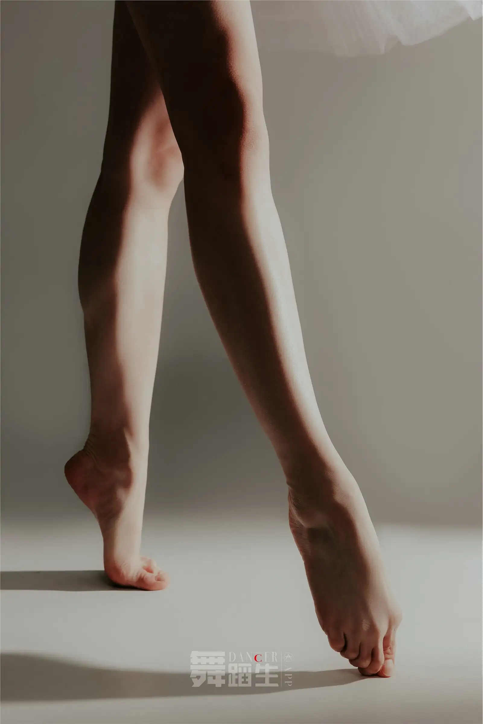 [GALLI嘉丽] 舞蹈生日记 088 – 快乐舞步 余羽