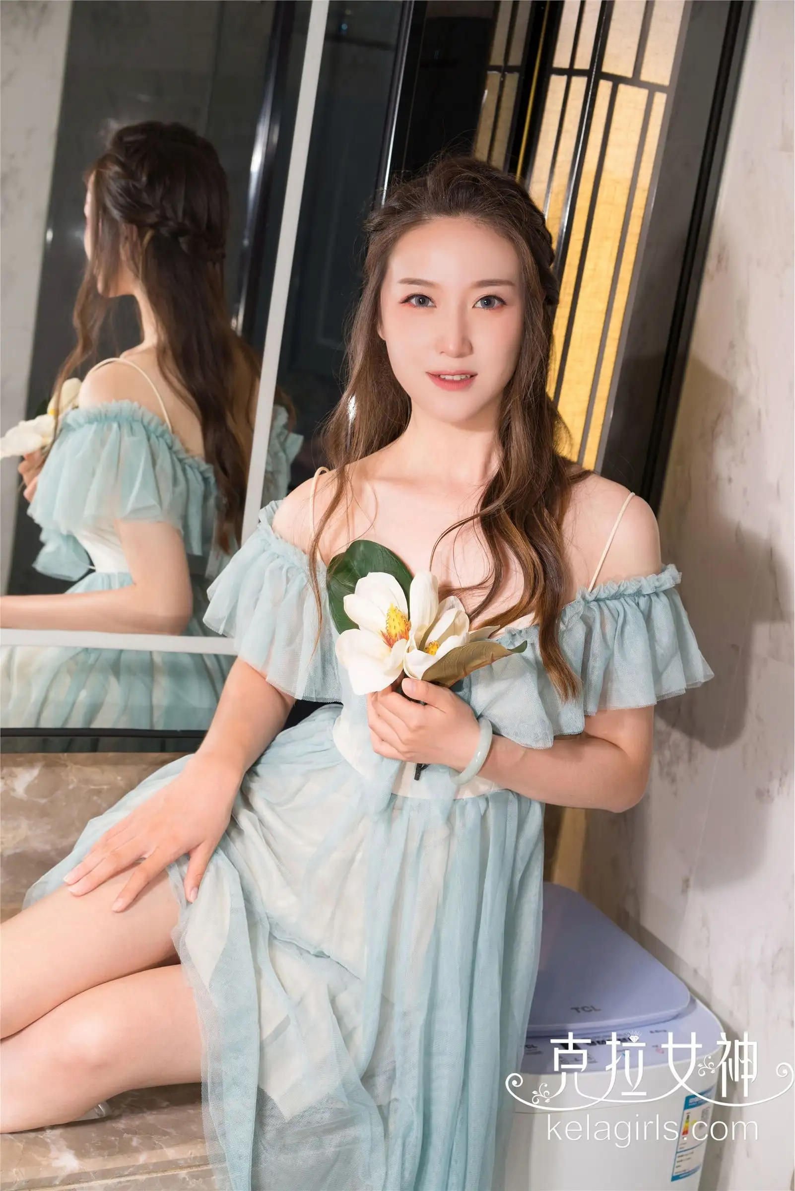 [KeLaGirls克拉女神] 2018.11.28 拈花一笑 杨暖