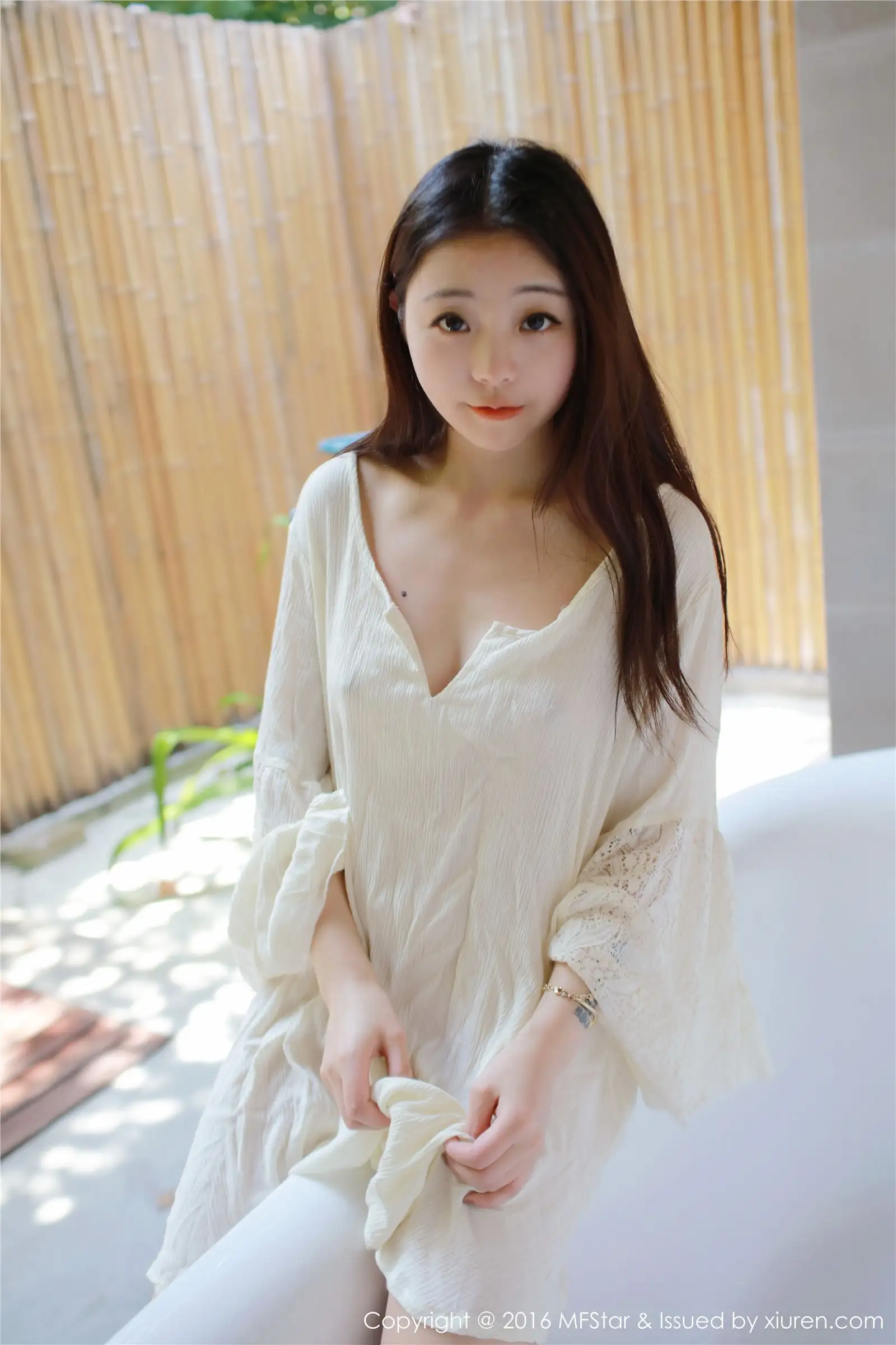 [模范学院美女] 2016.09.30 Vol.072 佘贝拉bella