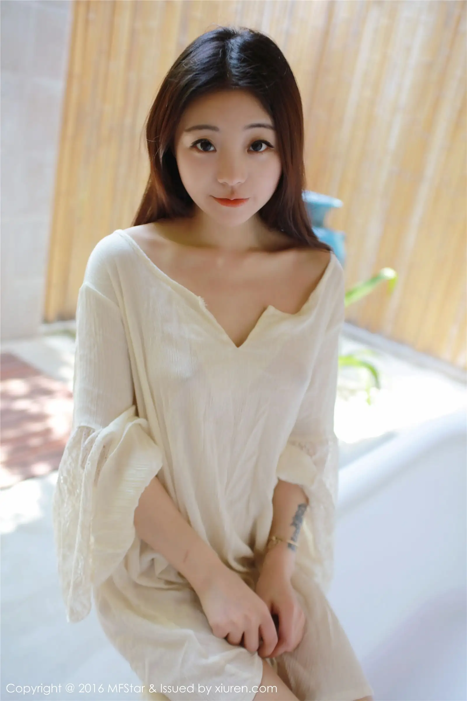 [模范学院美女] 2016.09.30 Vol.072 佘贝拉bella