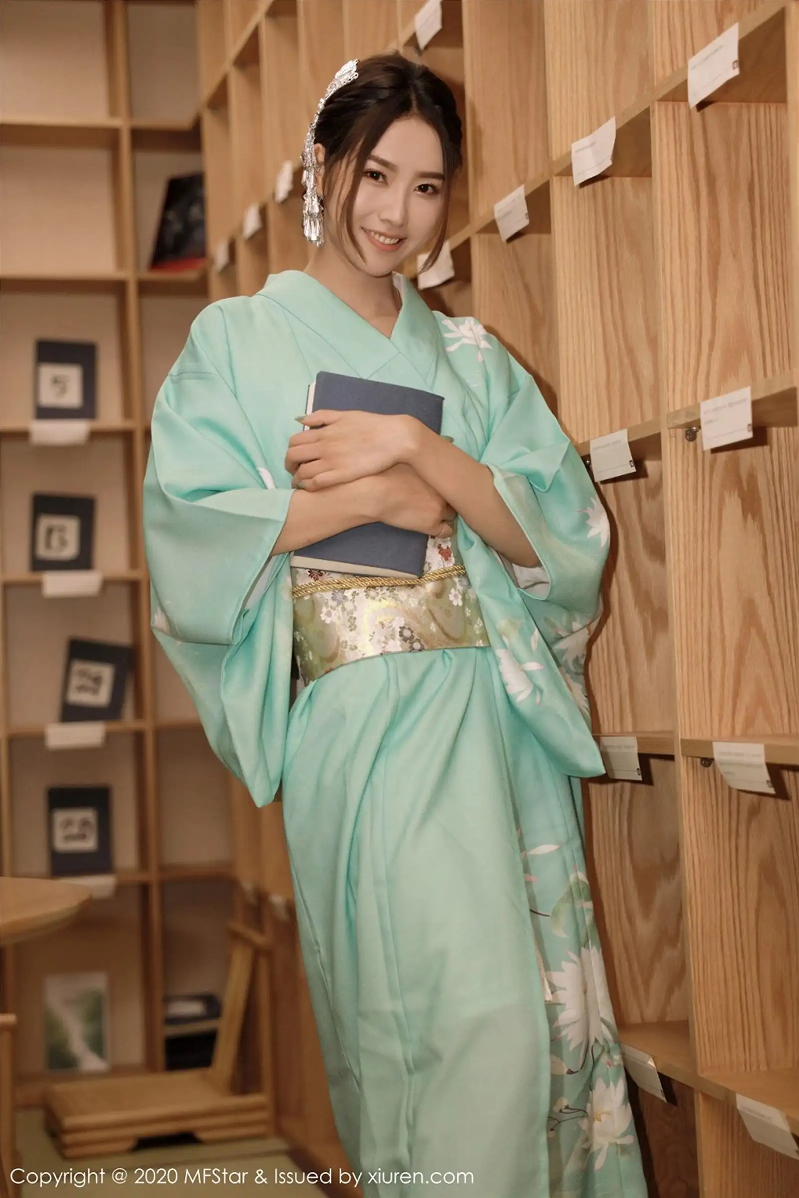 [MFStar模范学院] 2020.05.19 Vol.332 方子萱