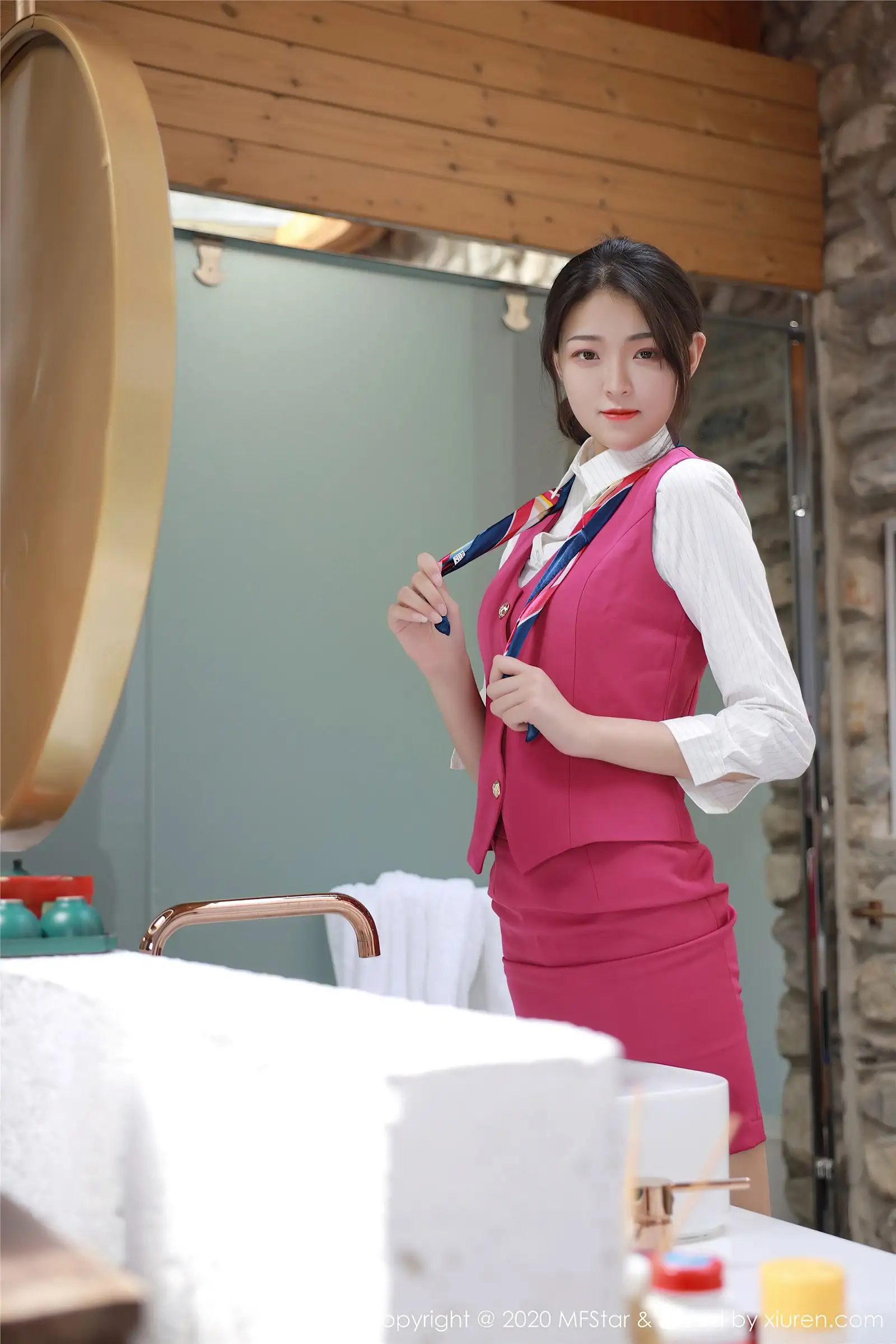 [MFStar模范学院] 2020.07.28 NO.356 Laura苏雨彤