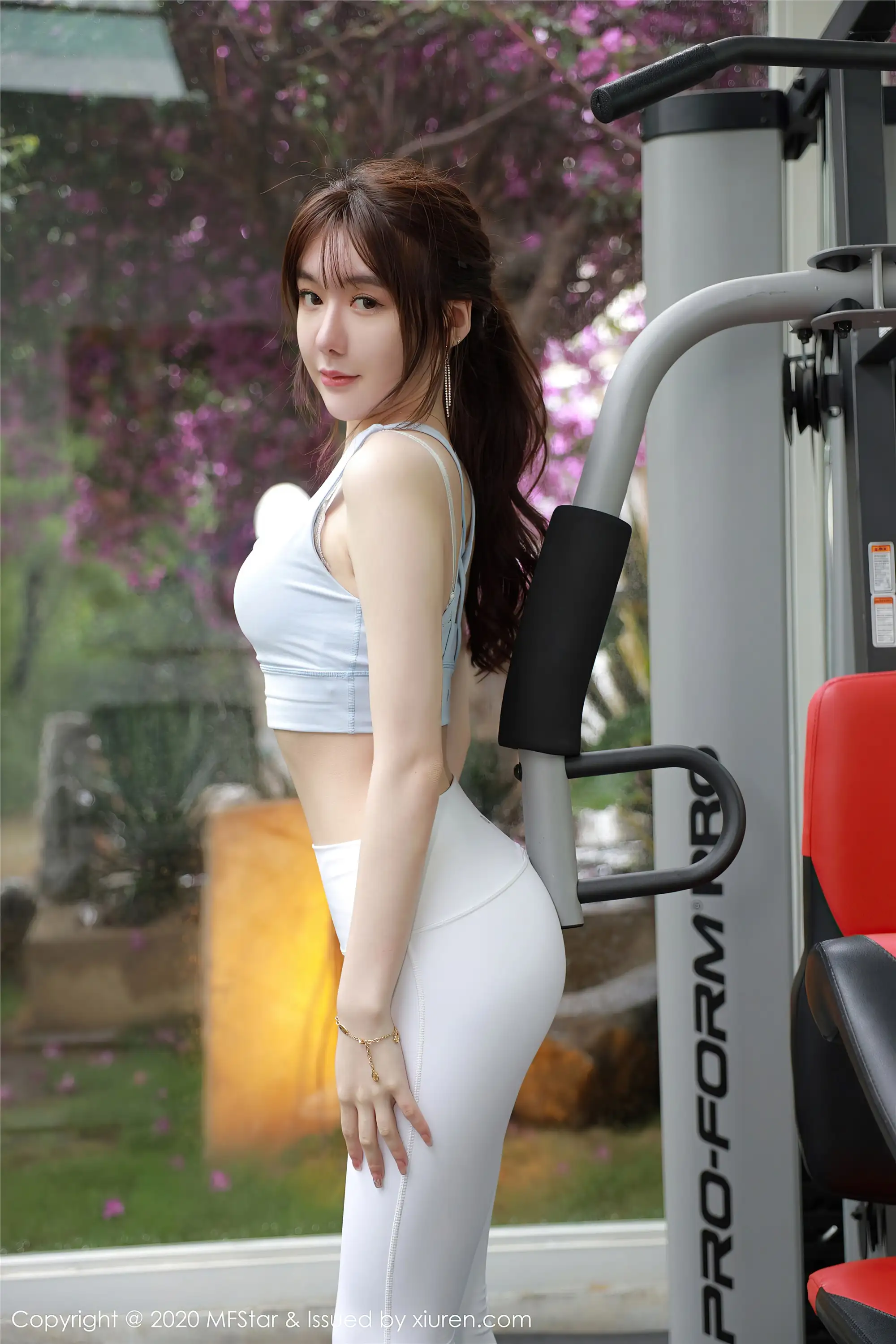 [MFStar模范学院] 2020.08.10 NO.365 薛琪琪sandy