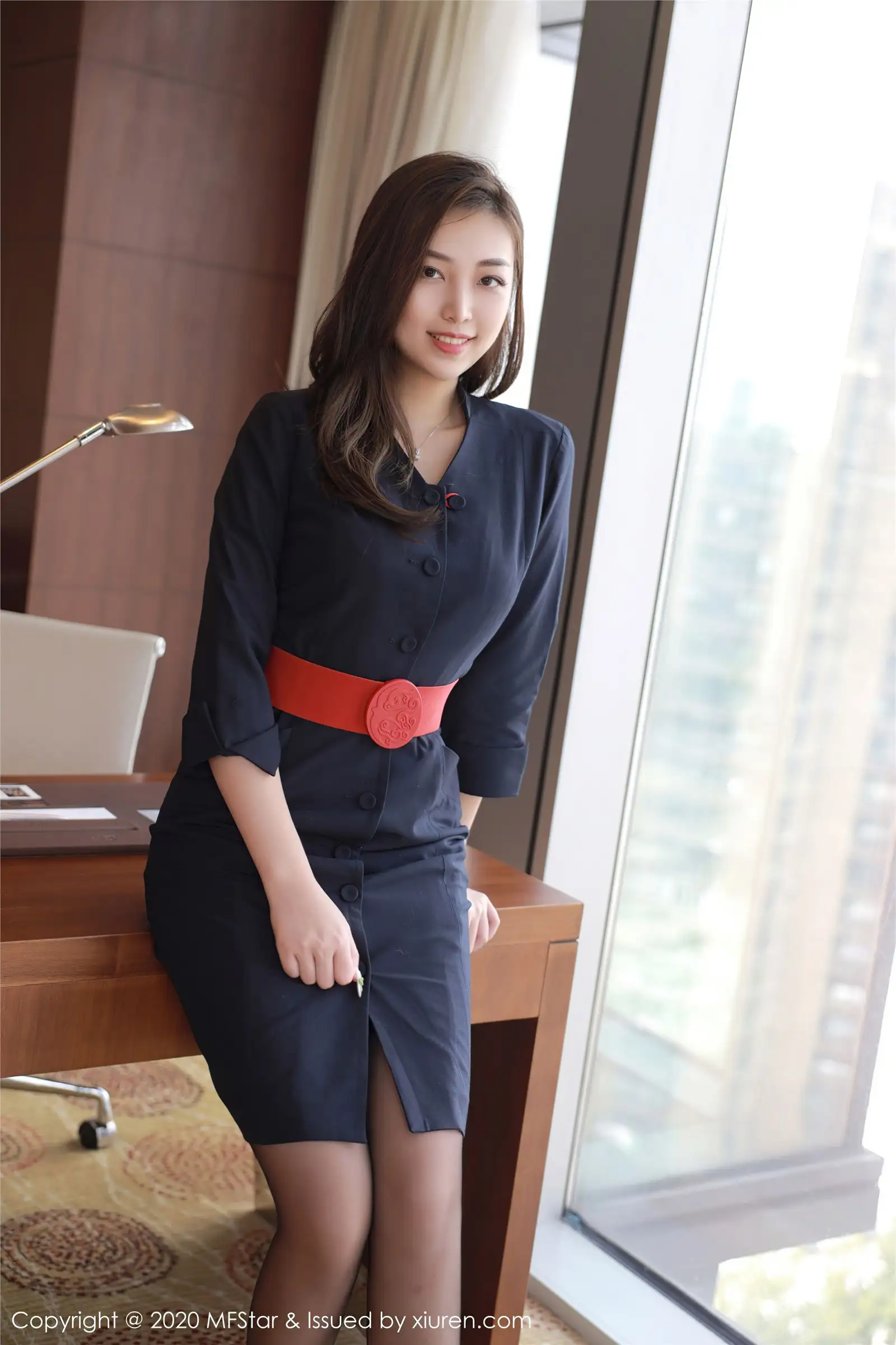 [MFStar模范学院] 2020.10.21 NO.404 郑颖姗