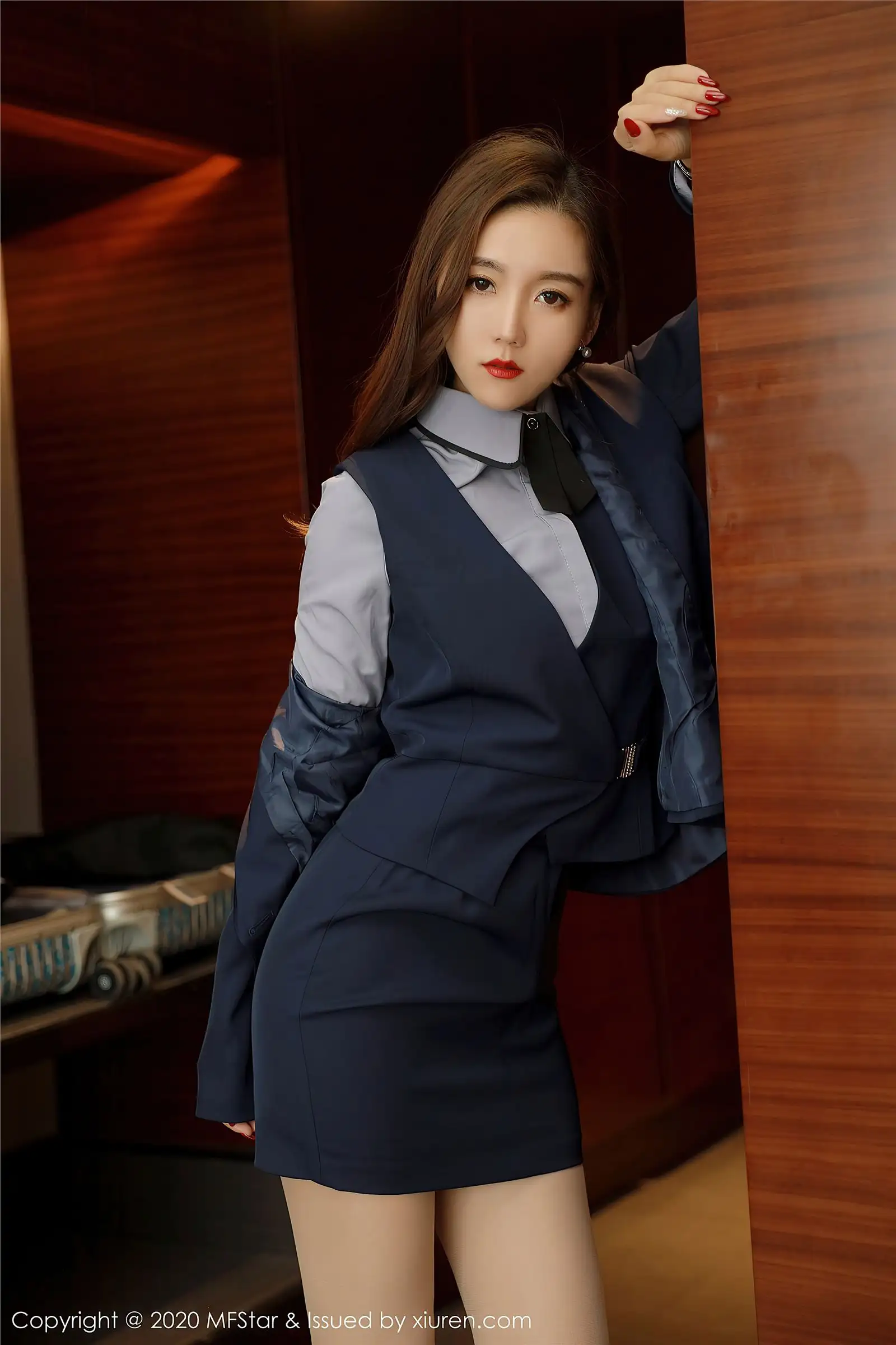 [MFStar模范学院] 2020.12.16 NO.425 艾静香