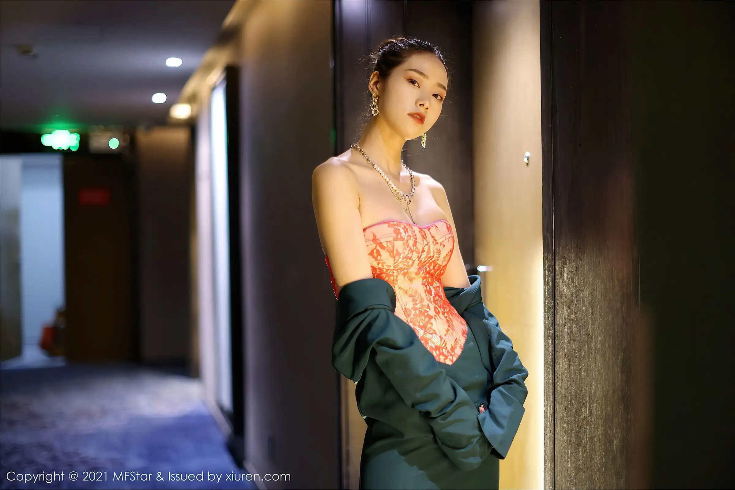 [MFStar模范学院] 2021.06.02 NO.500 方子萱