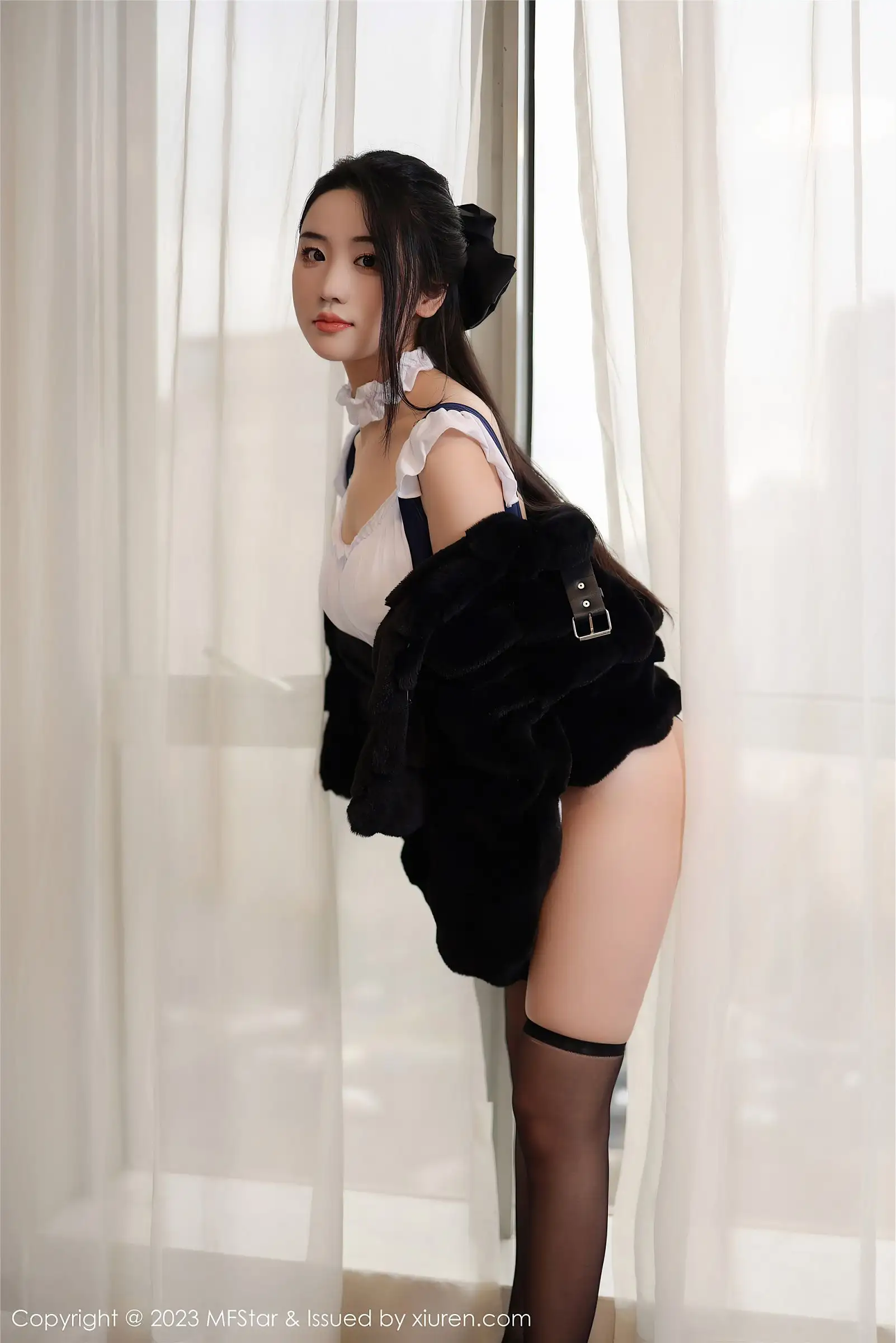 [MFStar模范学院] 2023.04.17 NO.609 汐汐爱吃草莓