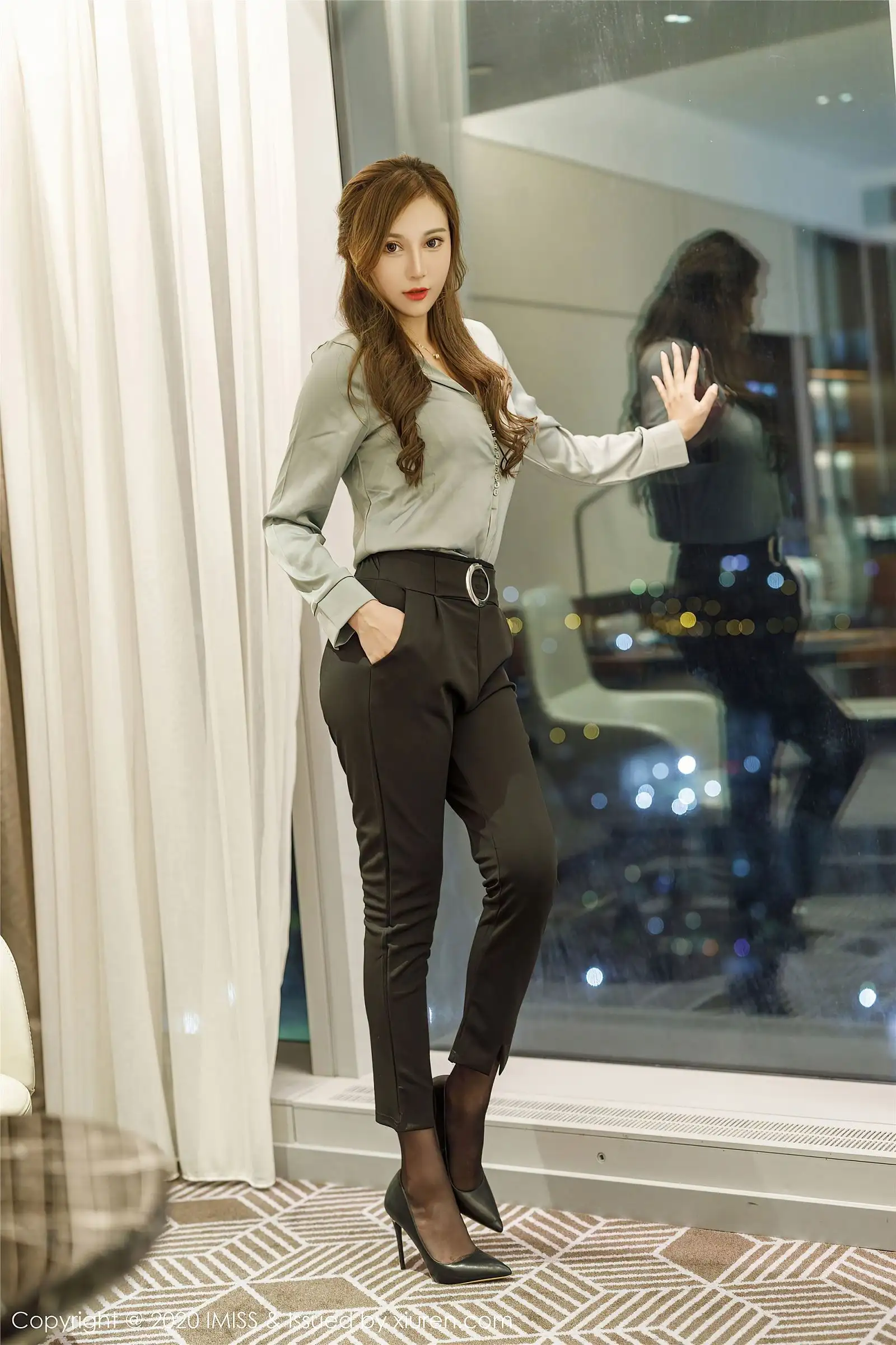 [IMISS爱蜜社] 2020.08.12 NO.492 Lavinia肉肉