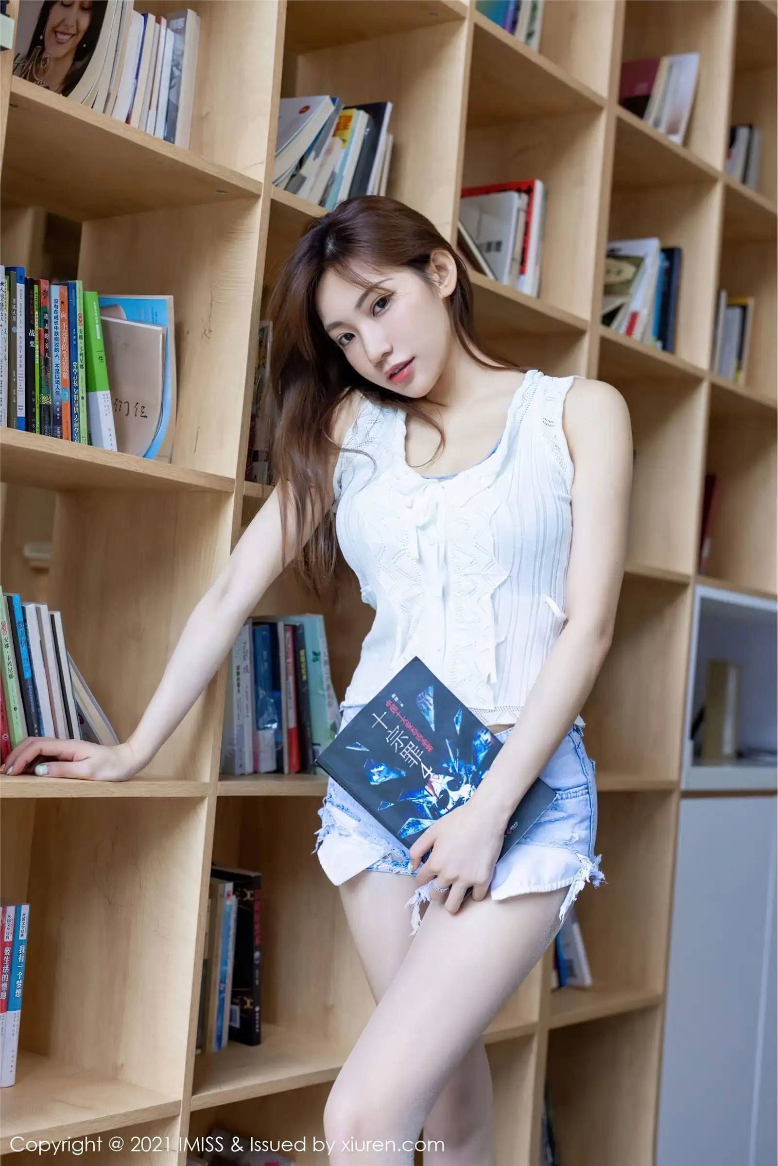 [IMISS爱蜜社] 2021.10.13 NO.638 小狐狸Kathryn