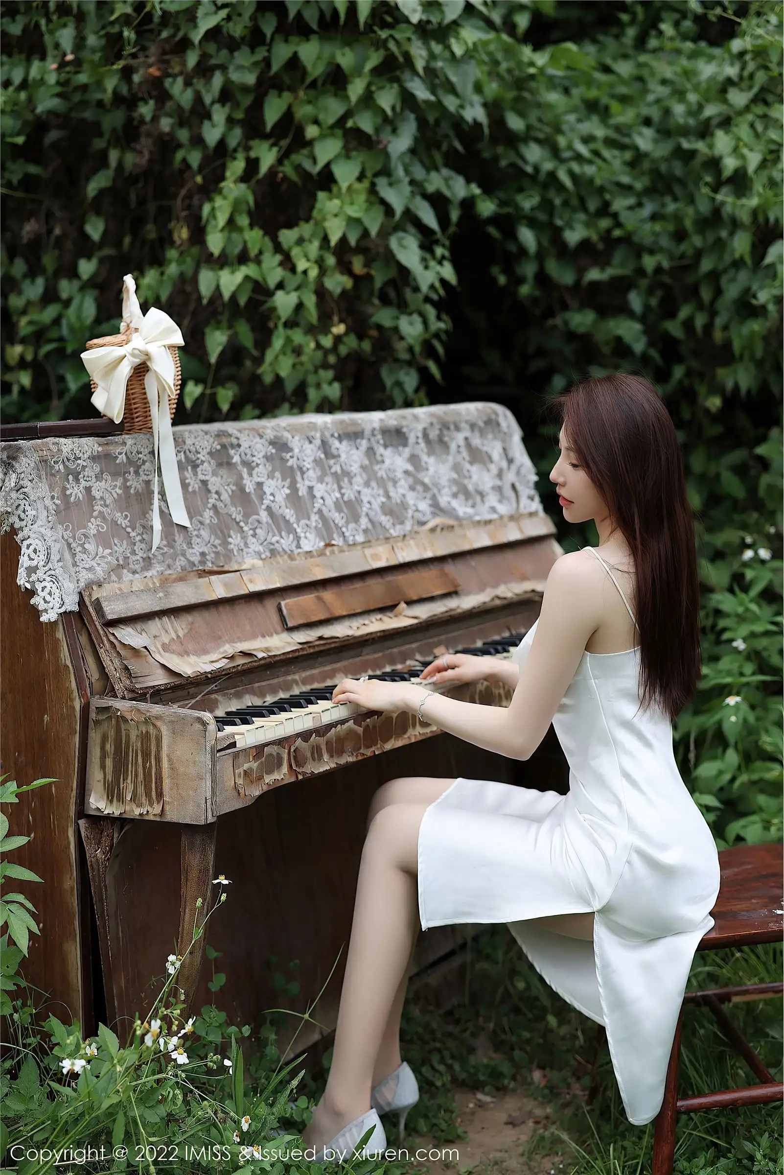 [IMISS爱蜜社] 2022.05.17 NO.682 刘奕宁