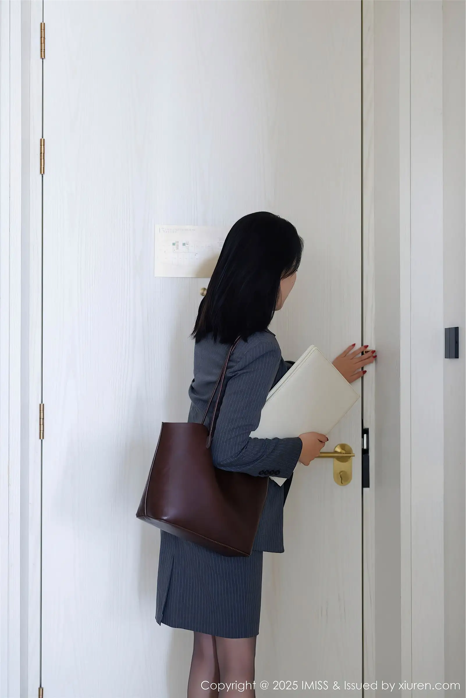 [IMISS爱蜜社] 2025.03.19 NO.787 许诺Sabrina