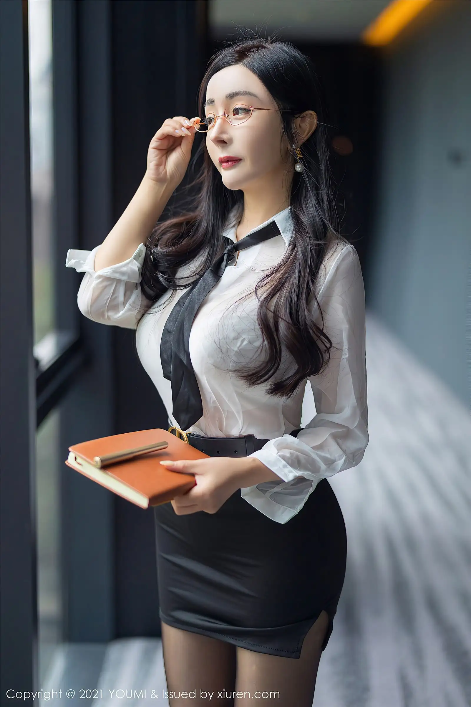 [YOUMI尤蜜荟] 2021.11.26 NO.723 允爾