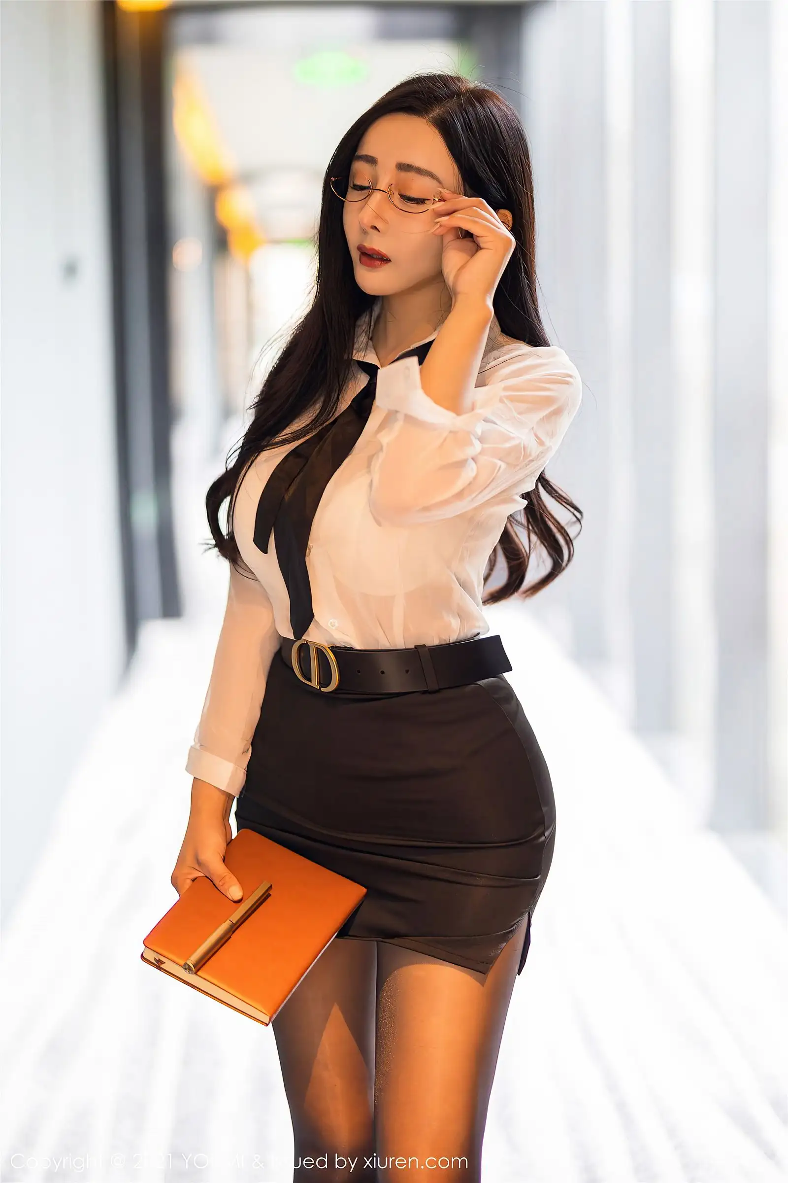 [YOUMI尤蜜荟] 2021.11.26 NO.723 允爾