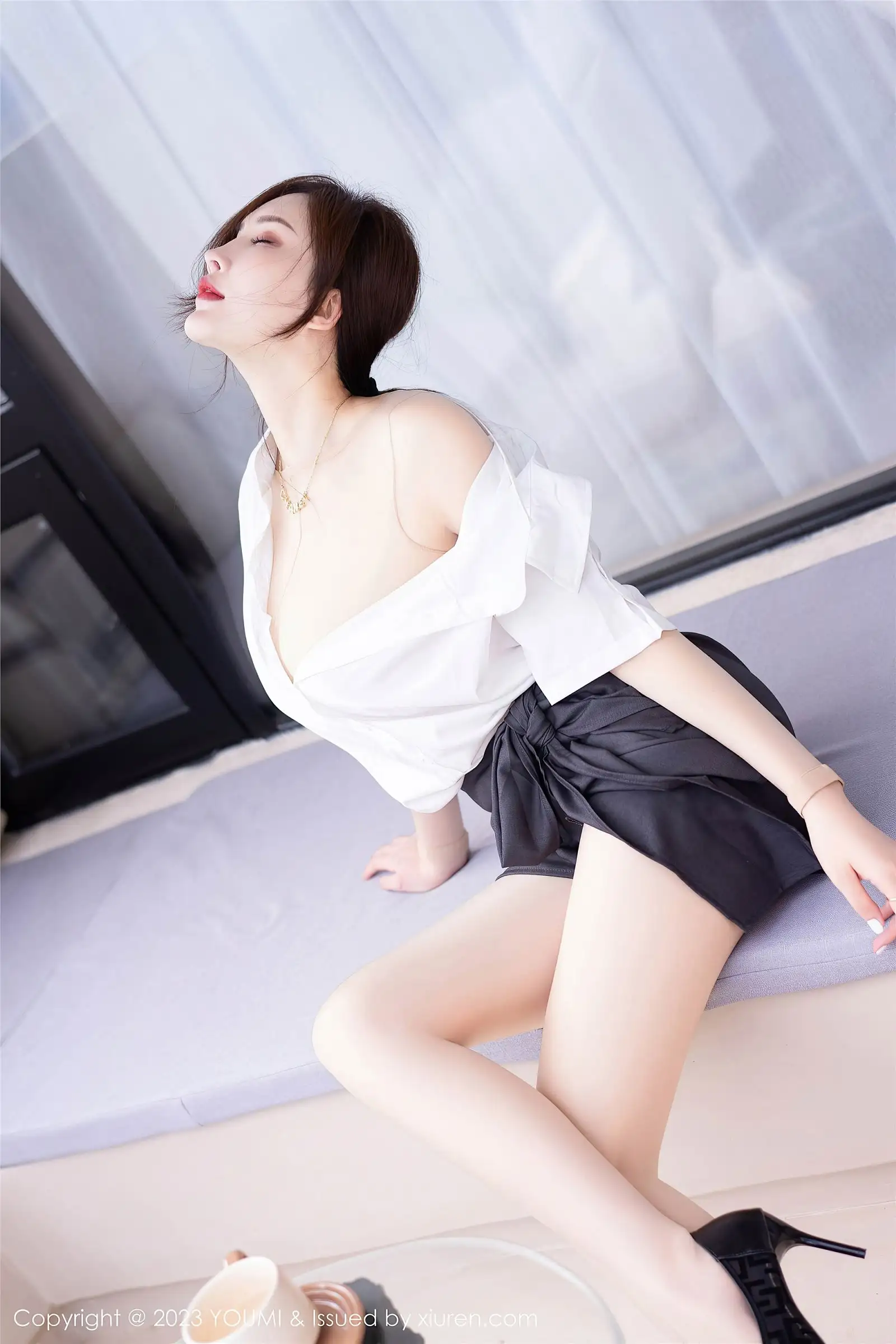 [YOUMI尤蜜荟] 2023.10.31 NO.998 Carol周妍希