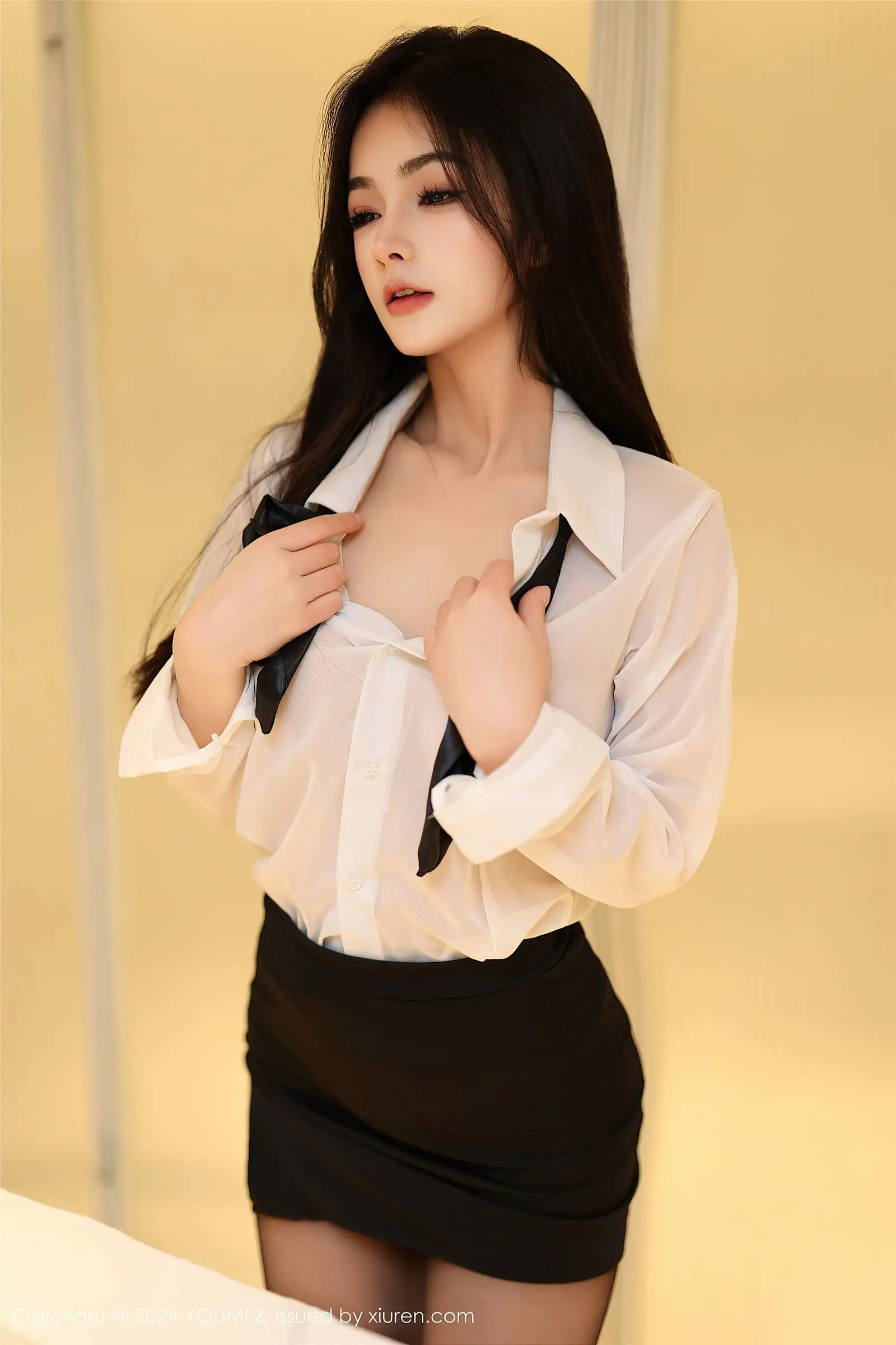 [YOUMI尤蜜荟] 2024.04.12 NO.1050 谭小灵