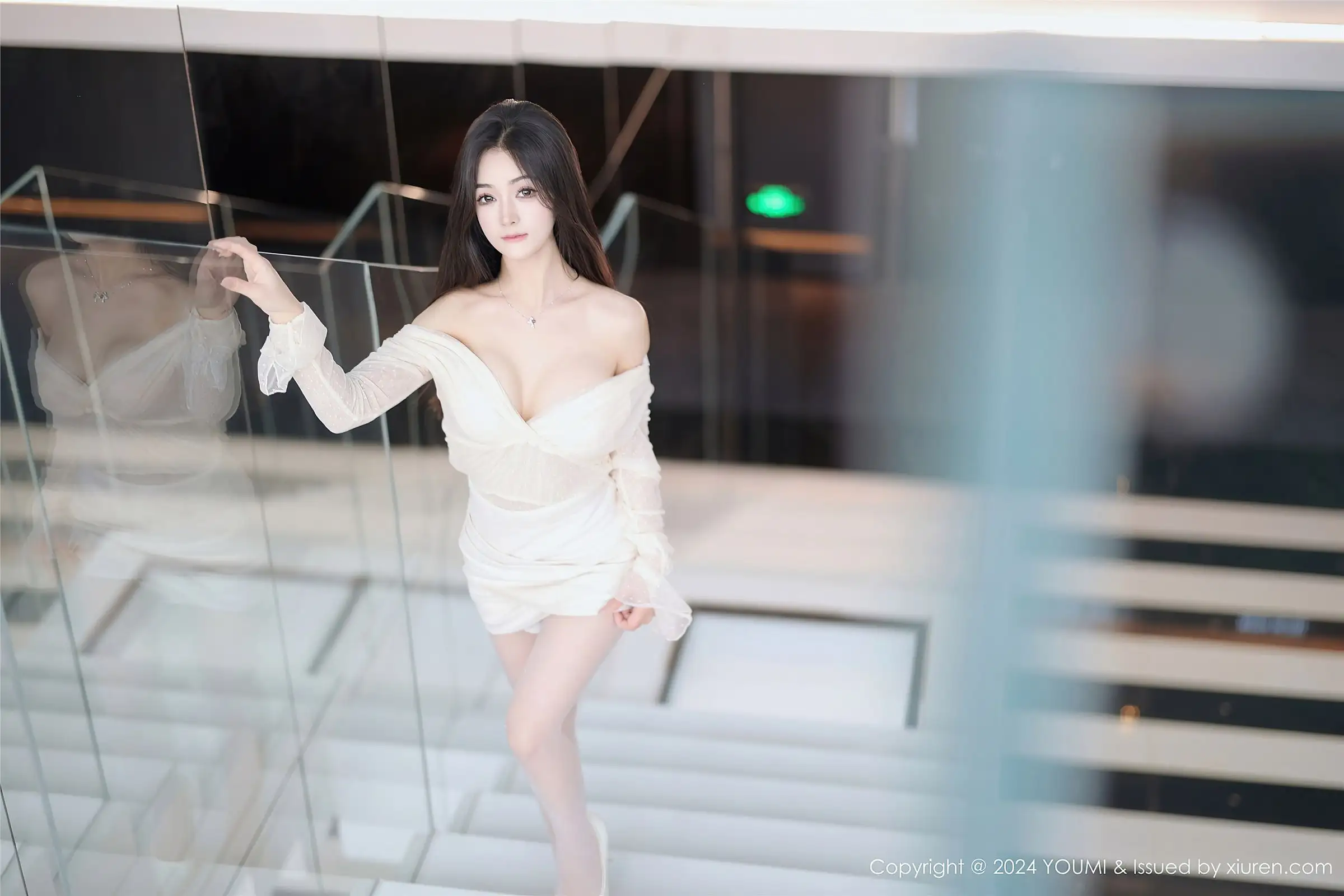 [YOUMI尤蜜荟] 2024.06.07 NO.1072 谭小灵