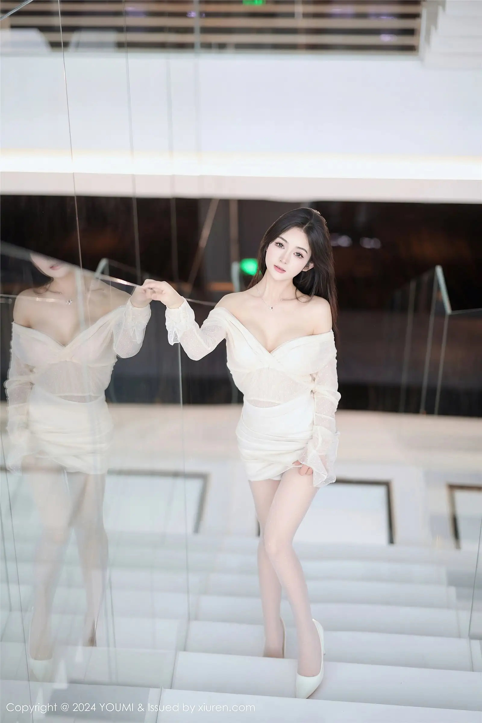 [YOUMI尤蜜荟] 2024.06.07 NO.1072 谭小灵