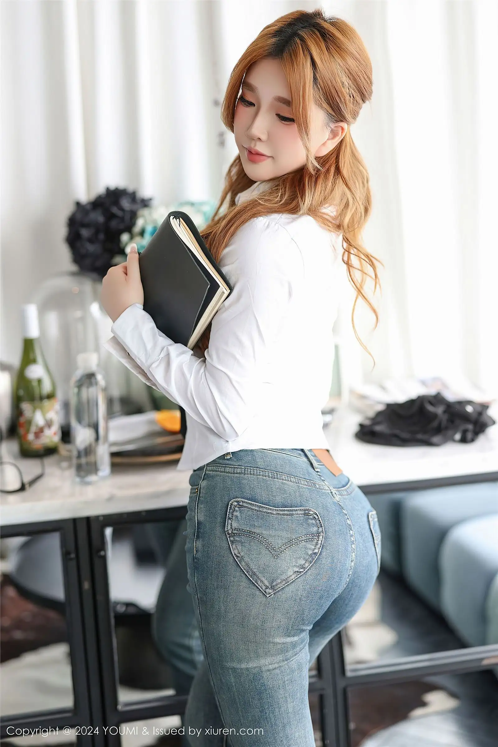 [YOUMI尤蜜荟] 2024.10.12 NO.1103 小海臀Rena