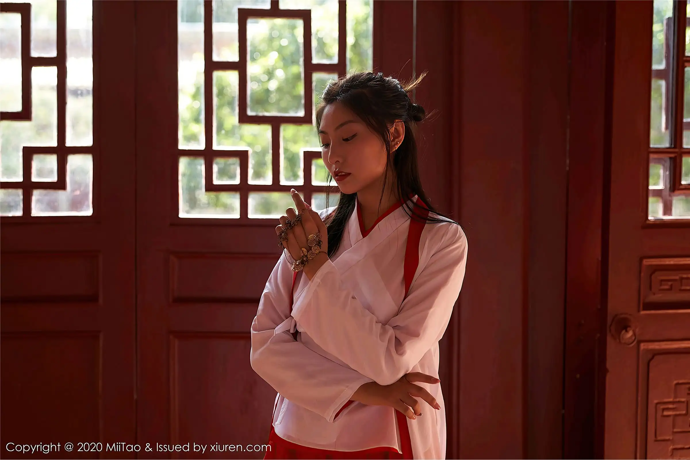 [MiiTao蜜桃社] 2020.09.02 NO.142 茵茵