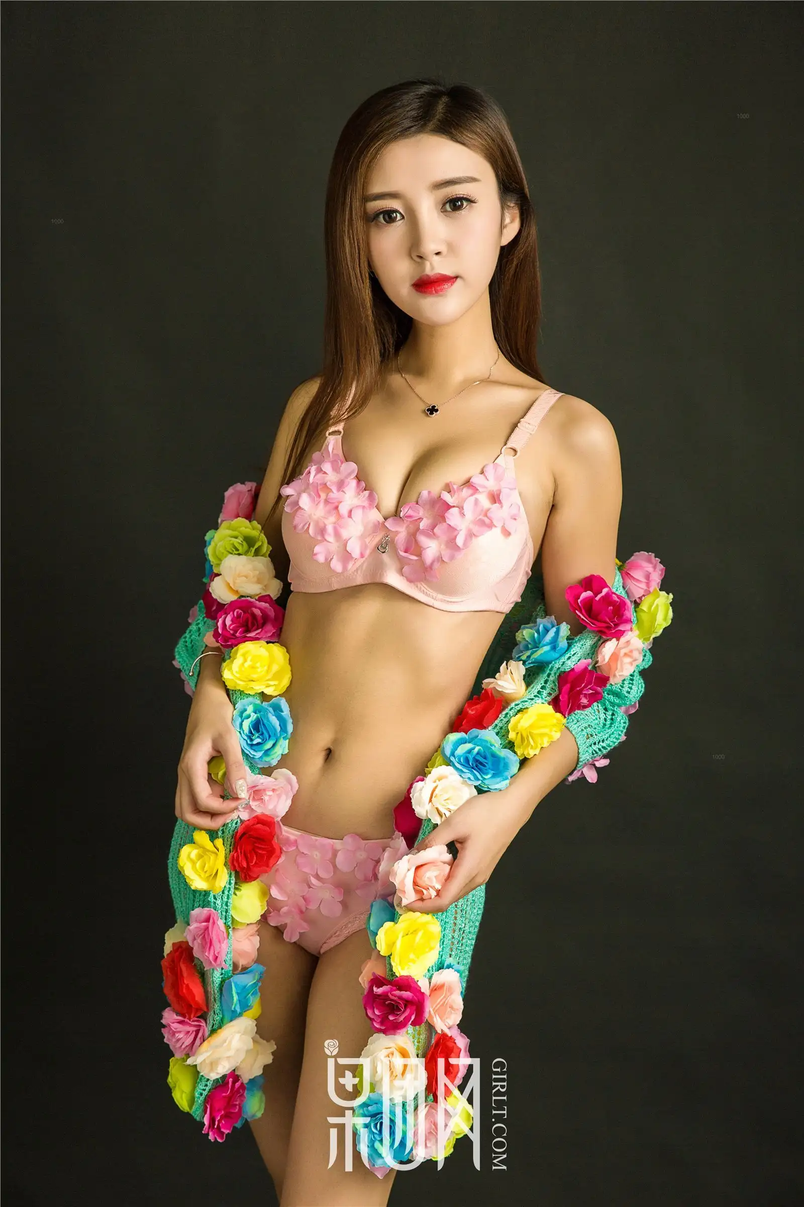 [果团网美女图片] 2017.08.13 Vol.051 颤颤