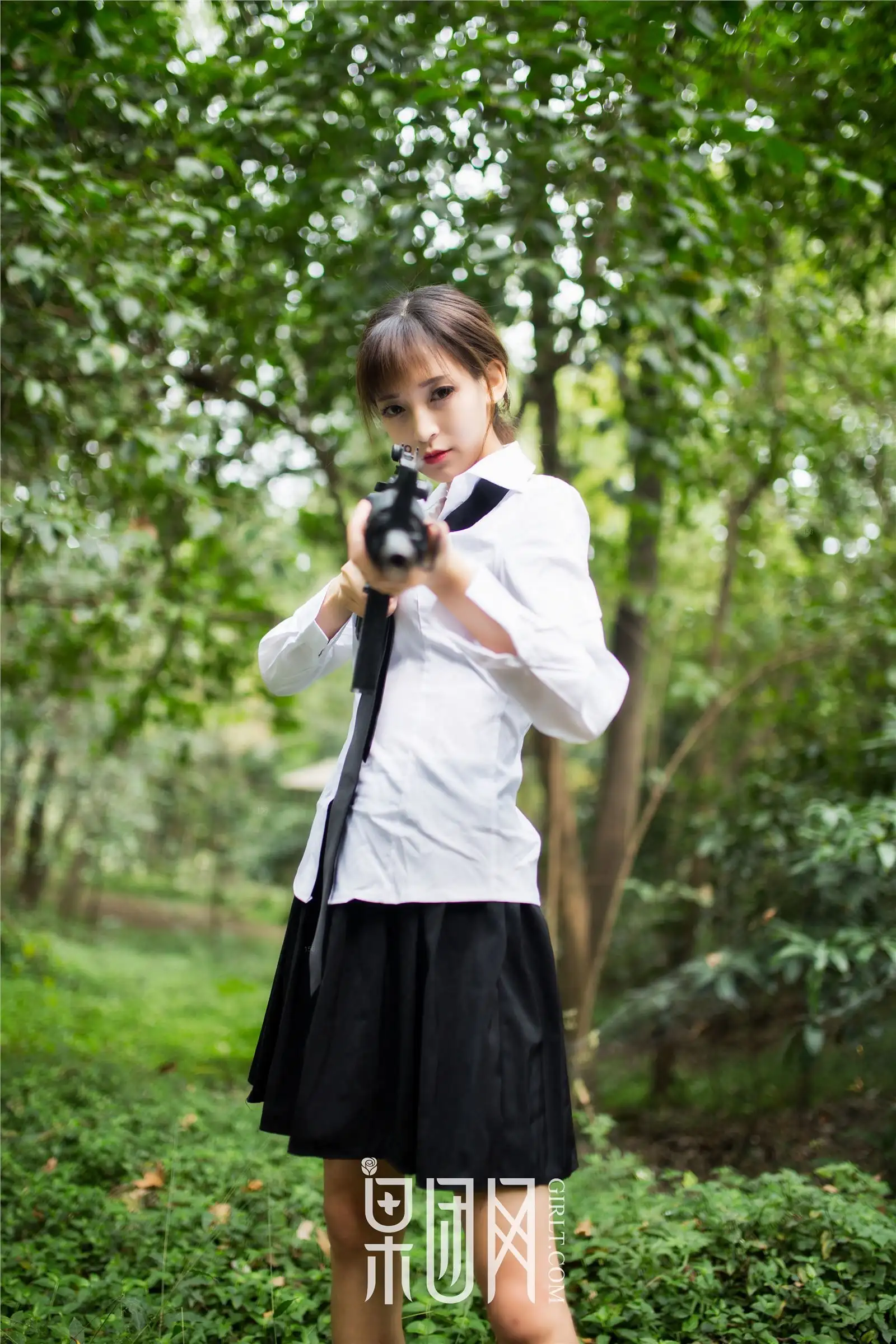 [果团网美女图片] 2017.12.24 NO.109 野外激战 龙珠主播