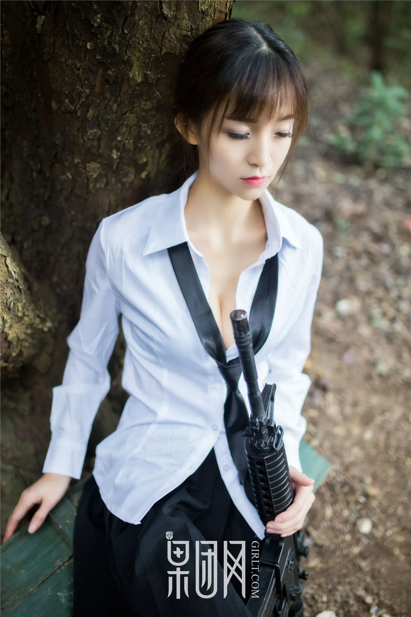 [果团网美女图片] 2017.12.24 NO.109 野外激战 龙珠主播