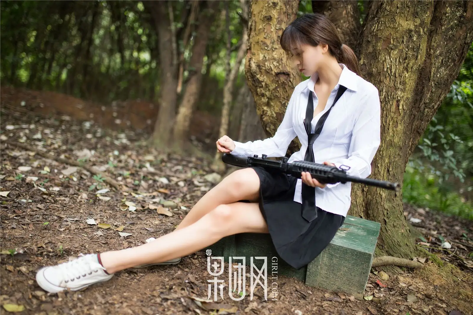 [果团网美女图片] 2017.12.24 NO.109 野外激战 龙珠主播