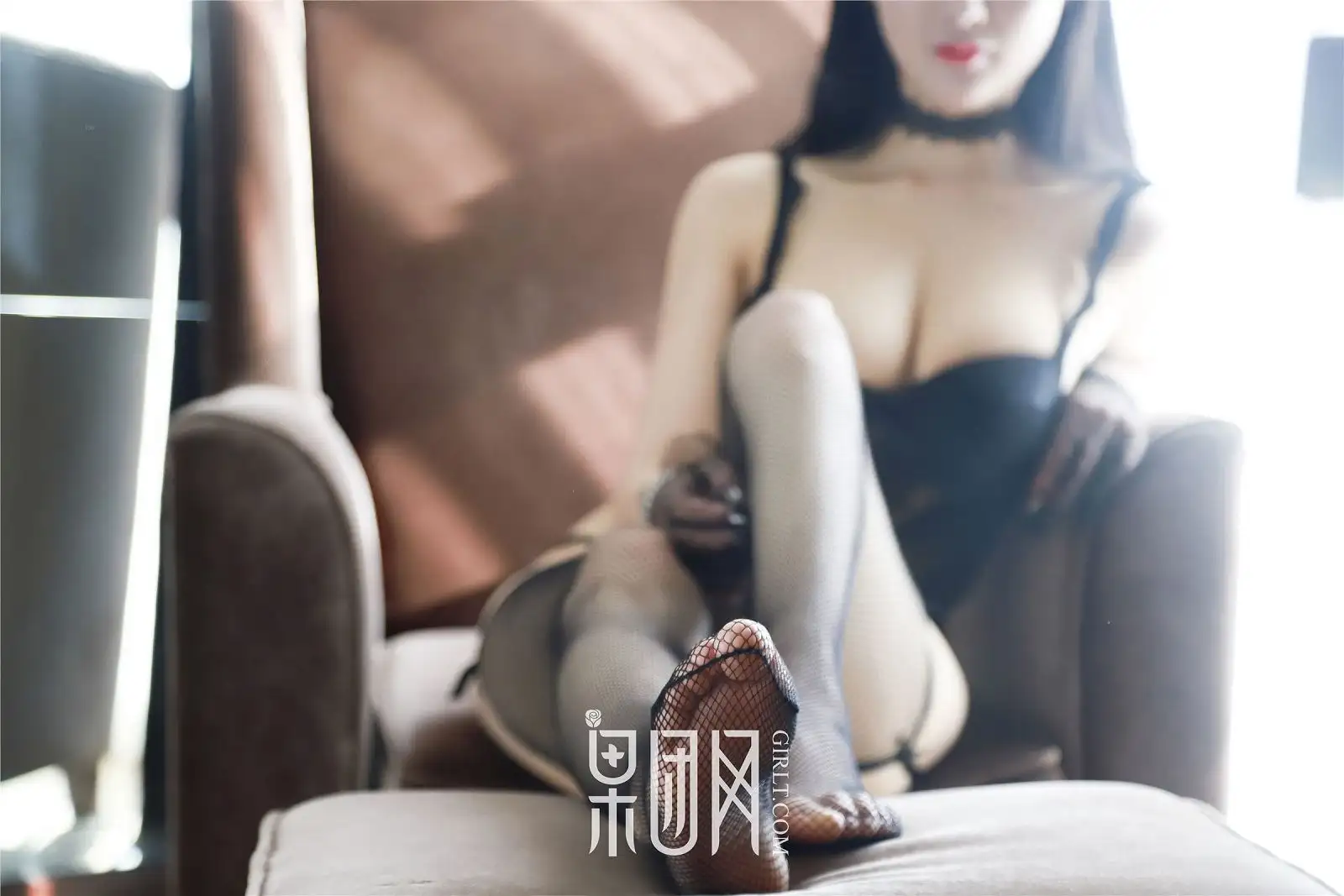 [果团网美女图片] 2018.01.13 NO.119 娇艳红唇帮你心脏复苏