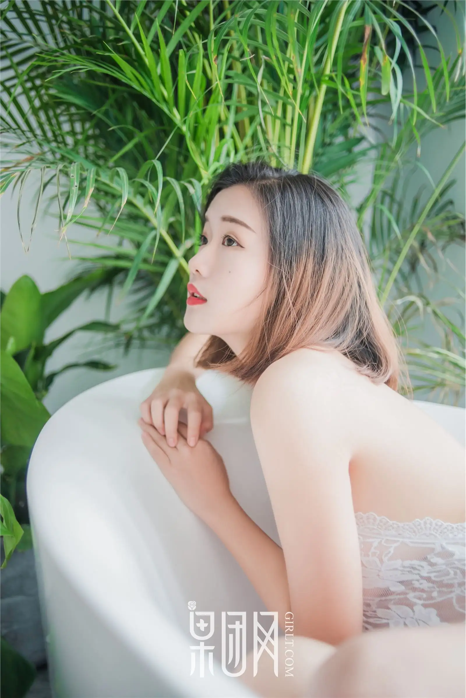 [果团网美女图片] 2018.01.20 NO.120 骄傲的芭比女神坠落凡间