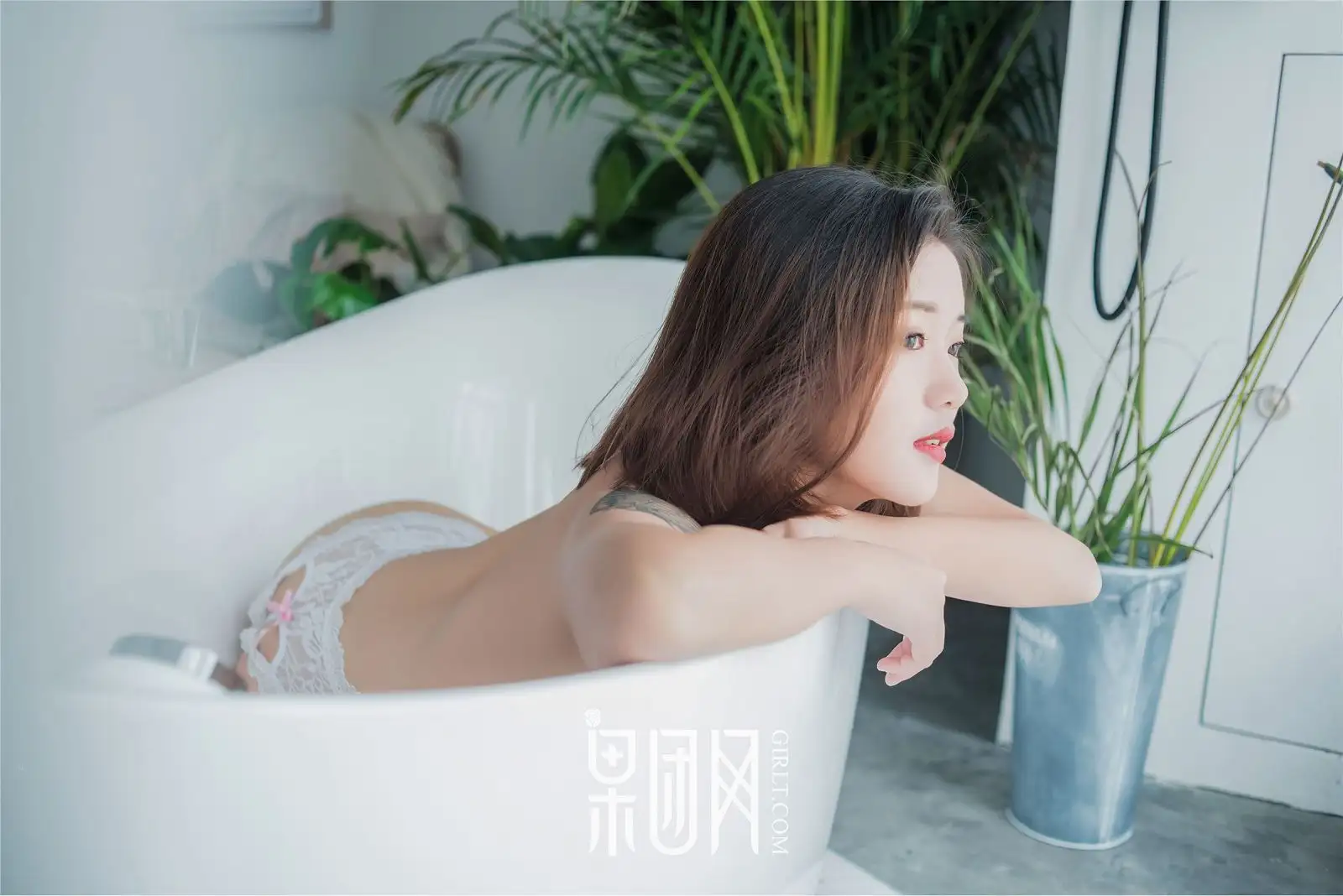 [果团网美女图片] 2018.01.20 NO.120 骄傲的芭比女神坠落凡间