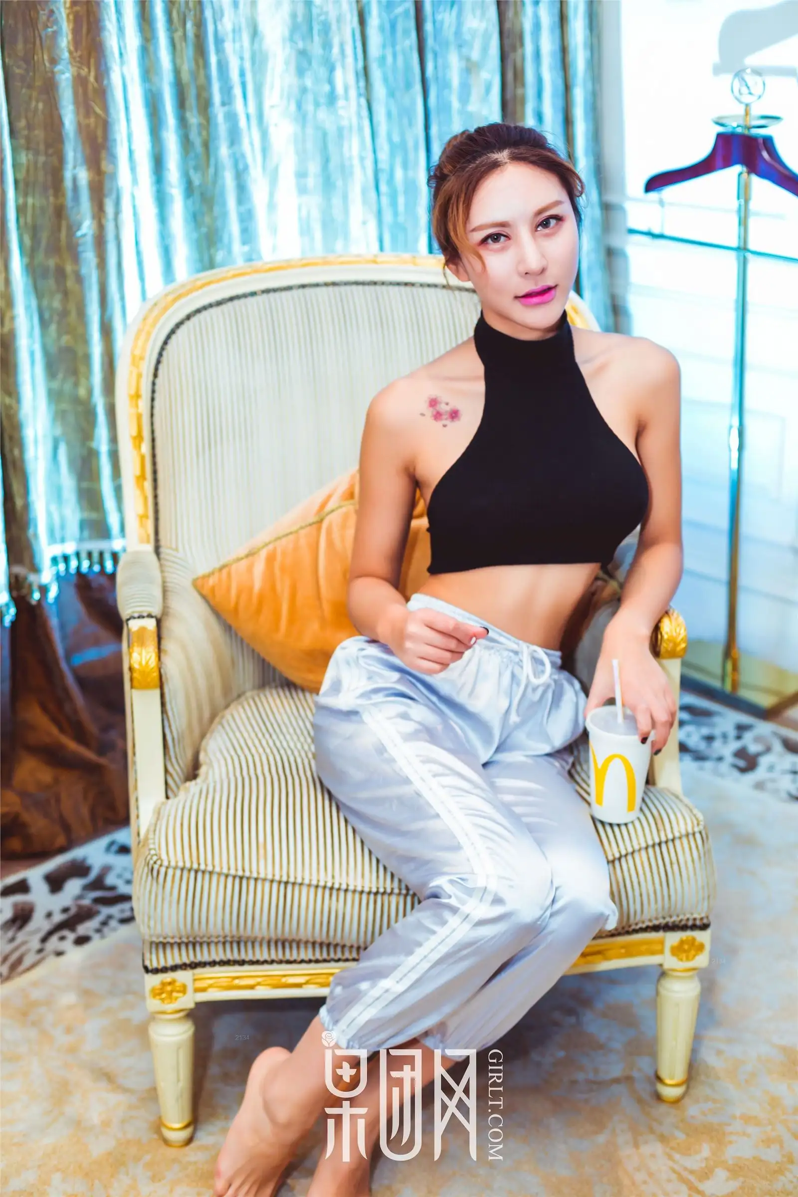 [果团网美女图片] 2018.04.27 NO.146 千娇百媚 人比花娇