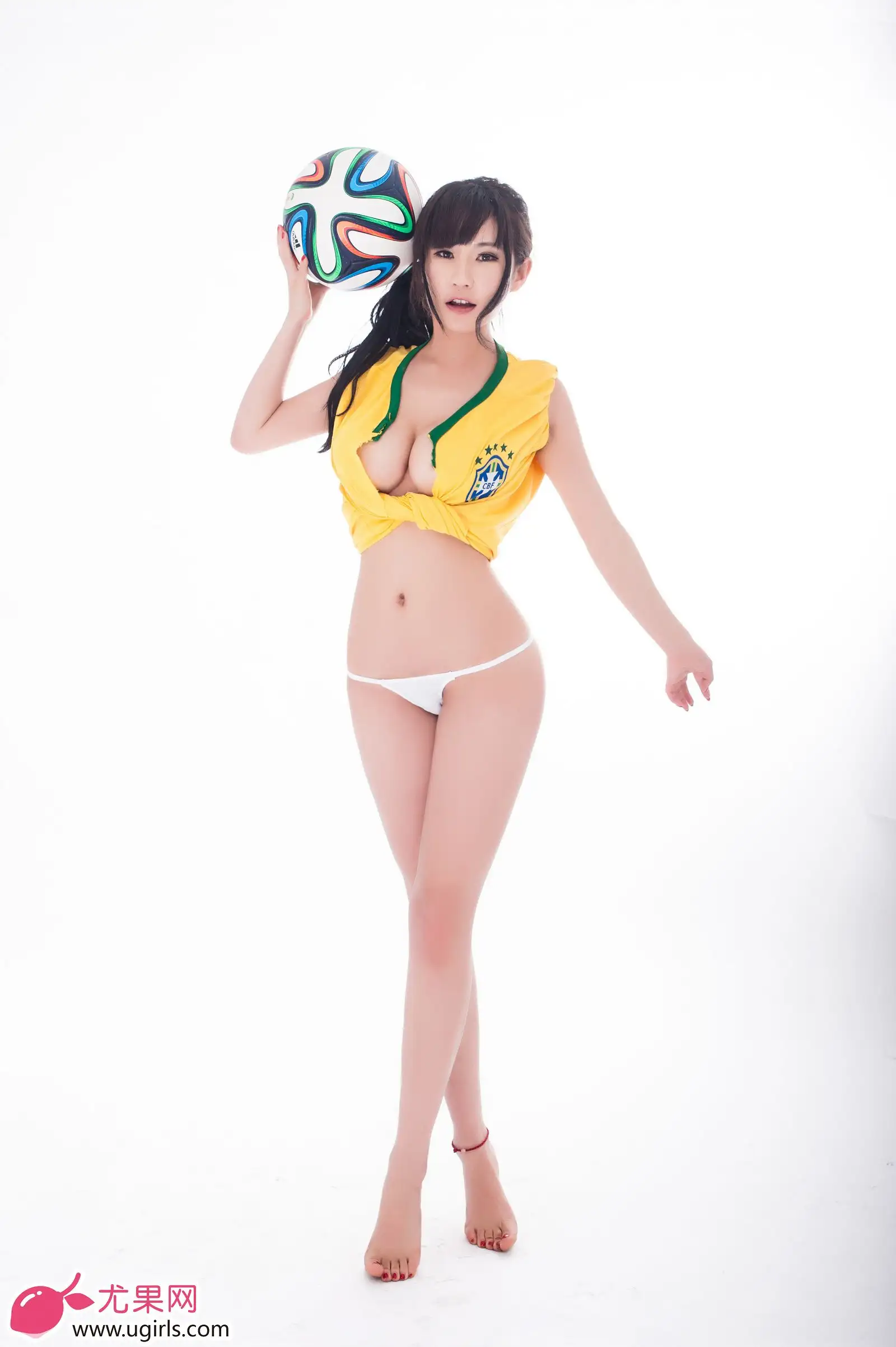 [Ugirls尤果写真] 2014.06.17 足球宝贝合辑一
