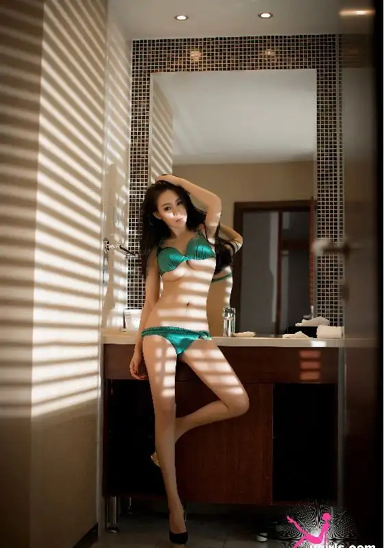 [Ugirls尤果写真] 2014.08.22 NO.034 尘苏迪