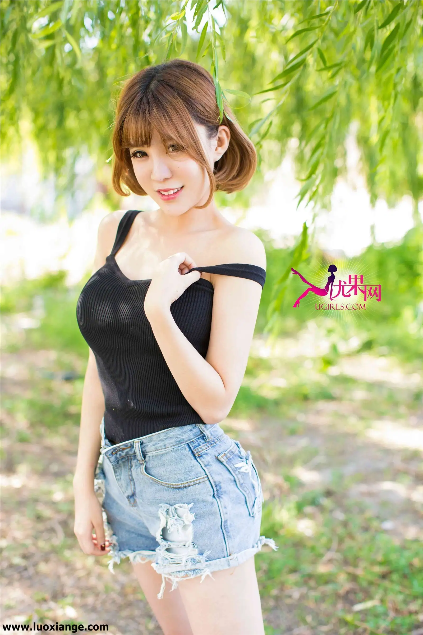 [Ugirls尤果写真] 2015.07.08 No.109 Alin