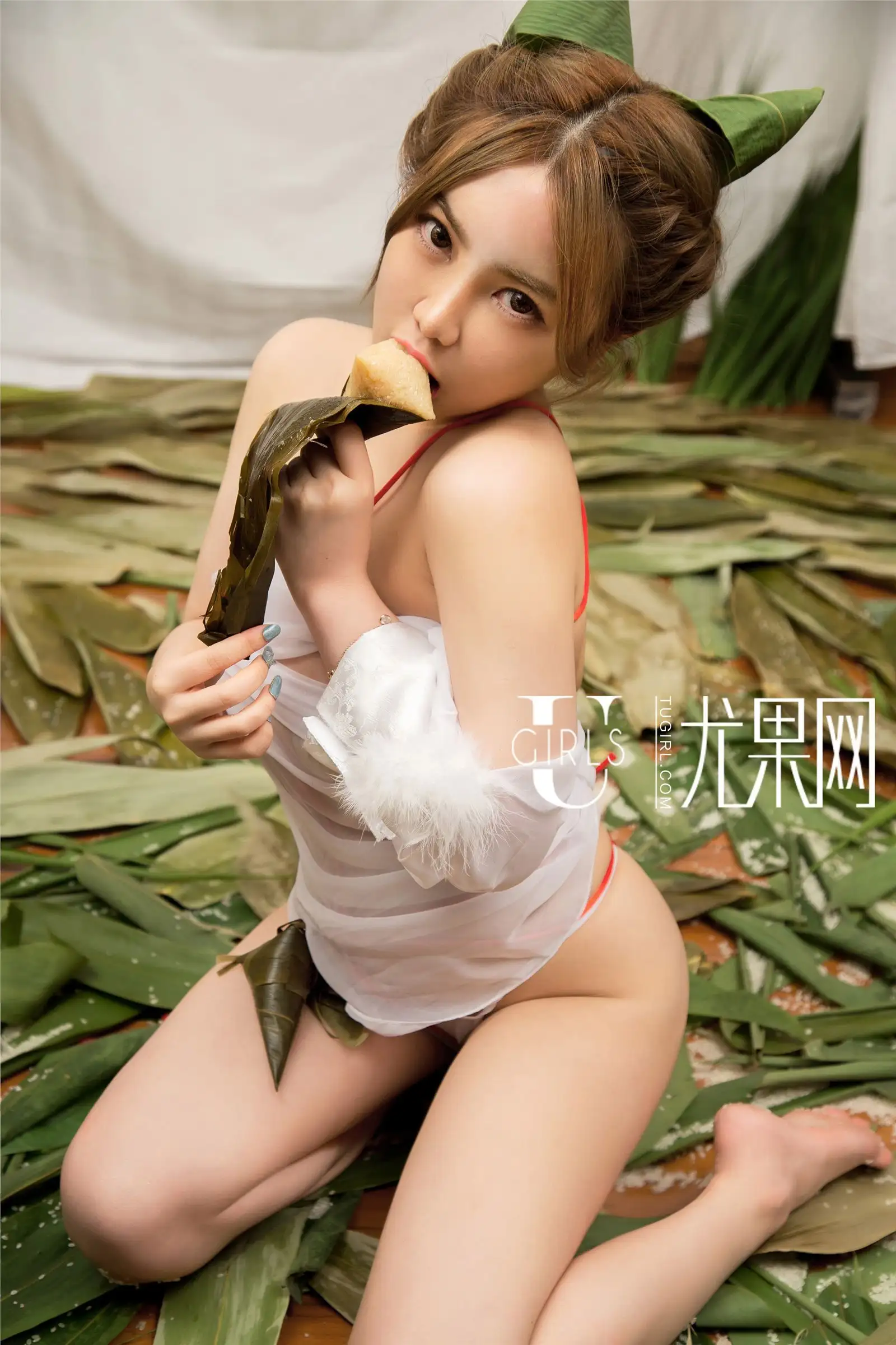[Ugirls尤果写真] 2016.06.08 T018 温心怡