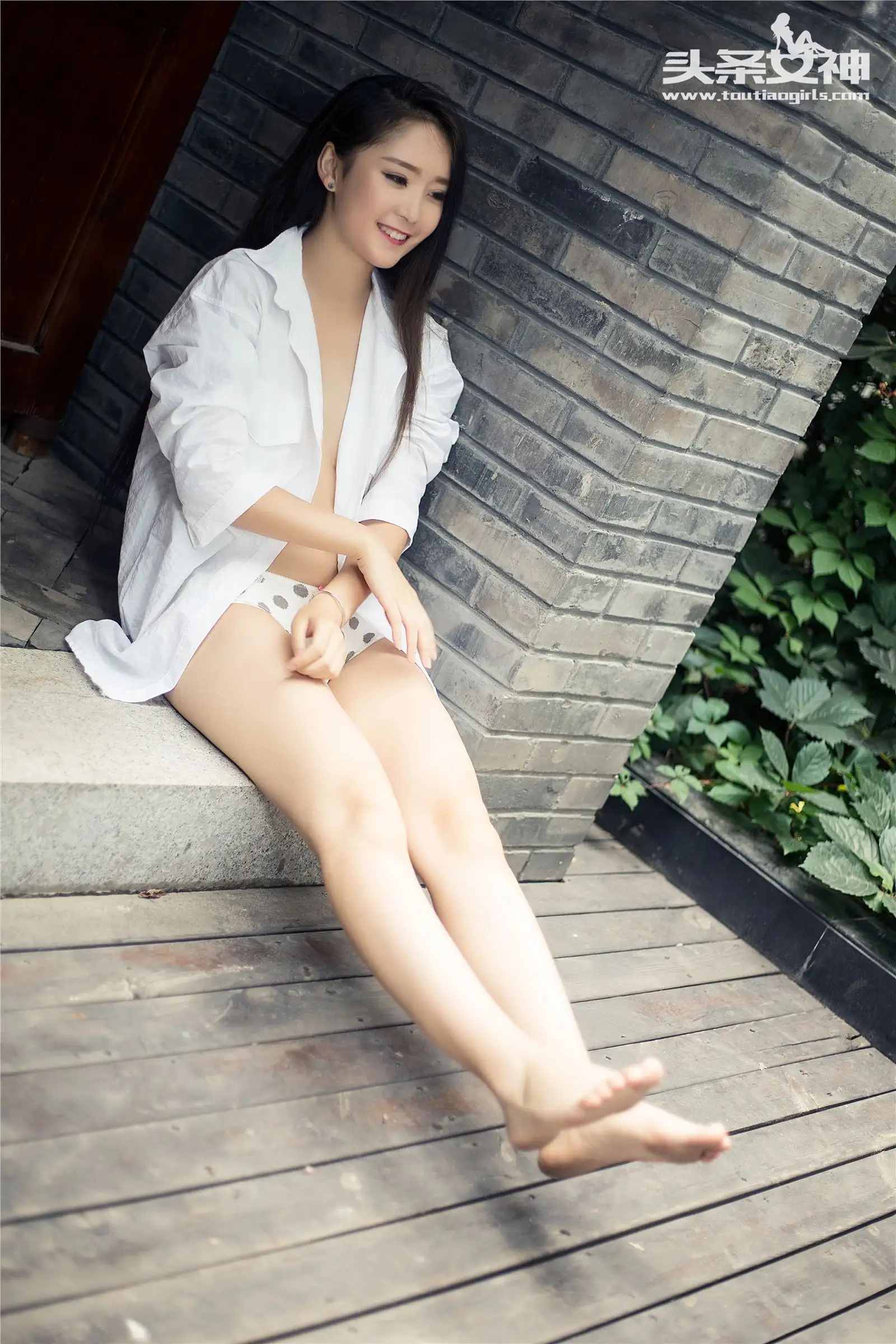 [Toutiaogirls] 2016.07.01 清纯白衬衫 小雅