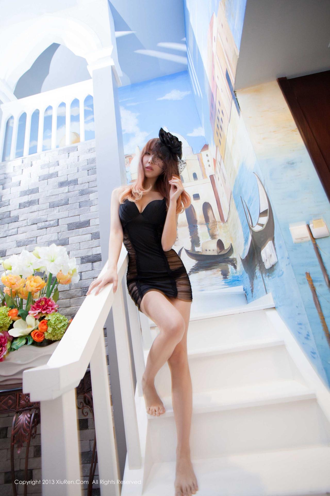 [XiuRen秀人网] 2013.11.24 No.054 鹿小茜 [61P]