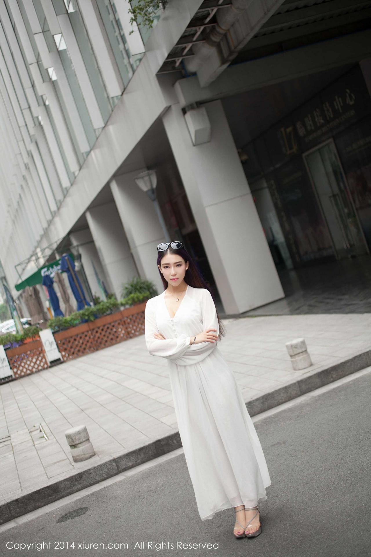 [XiuRen秀人网] 2014.04.29 No.131 梦娜Vanessa [58+1P178M]