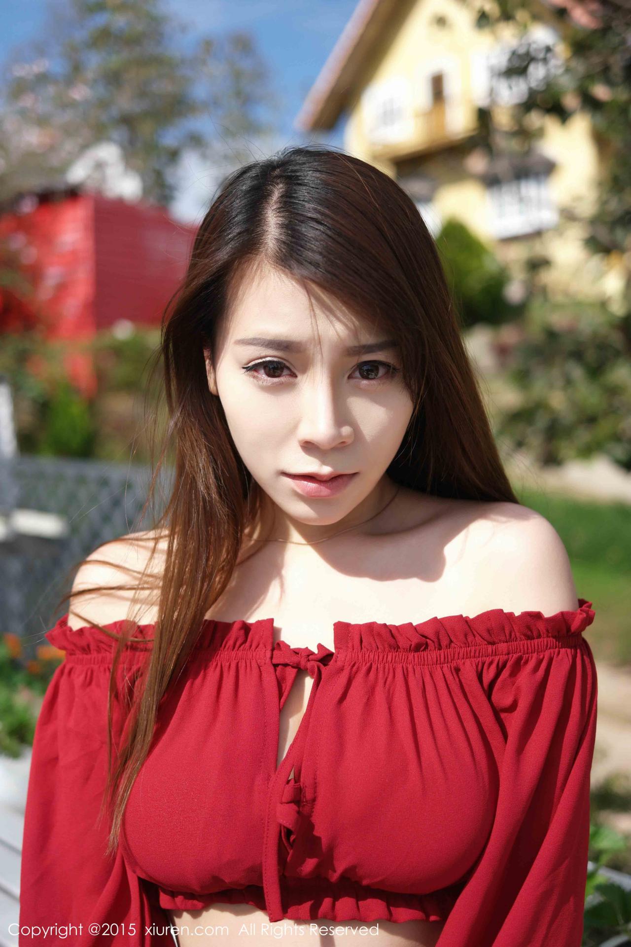 [XiuRen秀人网] 2015.03.04 No.303 vetiver嘉宝贝儿 [49P 195MB]