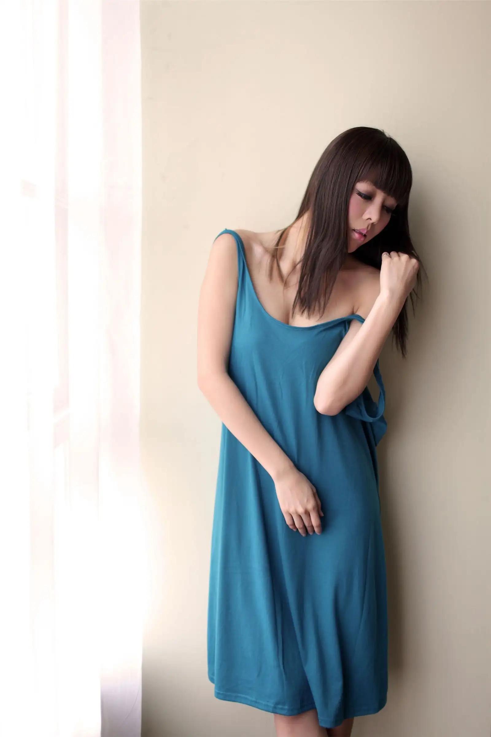 [秀人XIUREN] 2013.09.05 NO.001 Viki