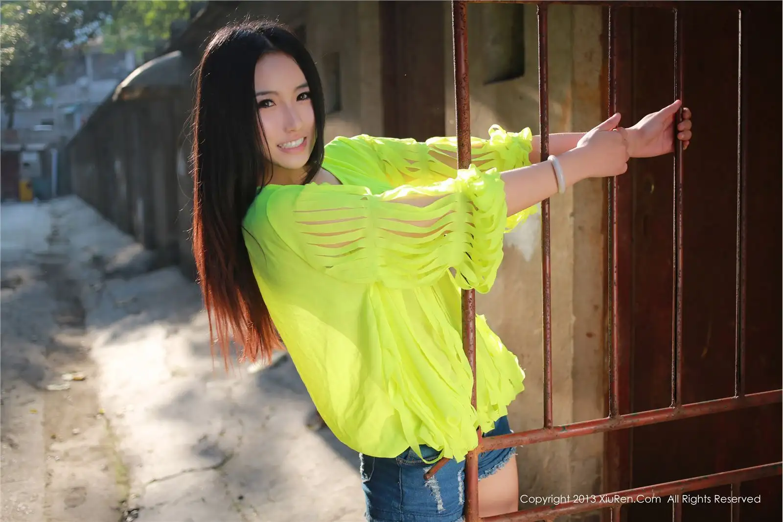 [秀人XIUREN] 2013.09.24 NO.017 MOON嘉依