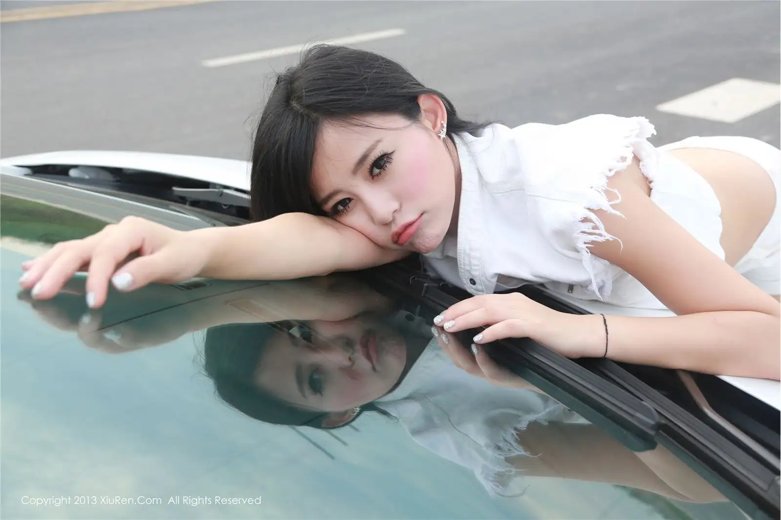 [秀人XIUREN] 2013.10.09 NO.027 易欣viya