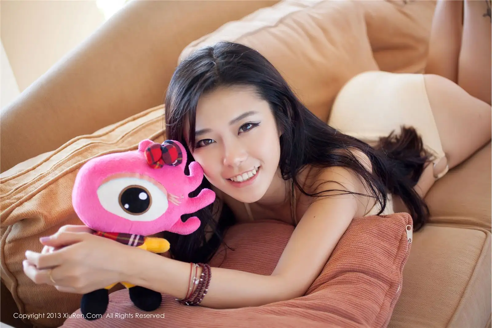 [秀人XIUREN] 2013.12.11 NO.064 luvian本能