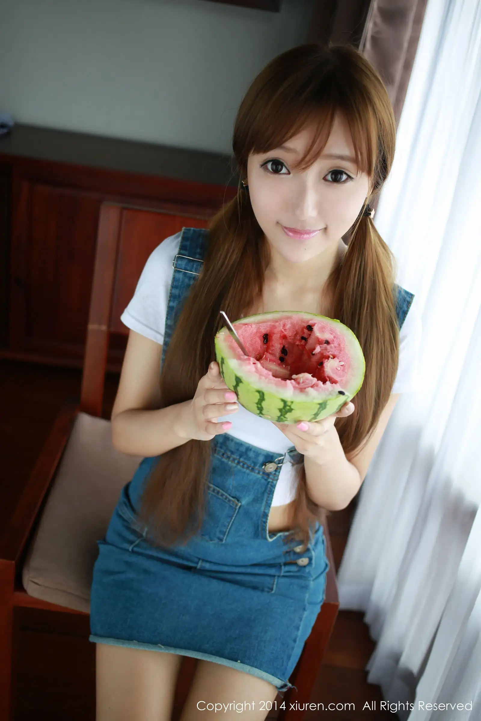 [秀人XIUREN] 2014.06.22 NO.162 王馨瑶yanni