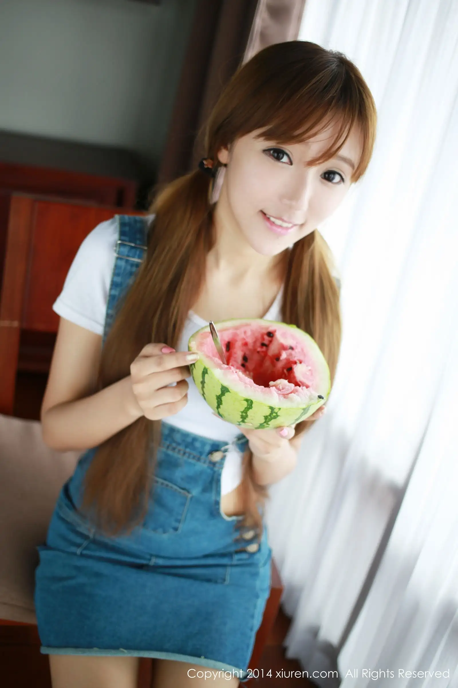 [秀人XIUREN] 2014.06.22 NO.162 王馨瑶yanni