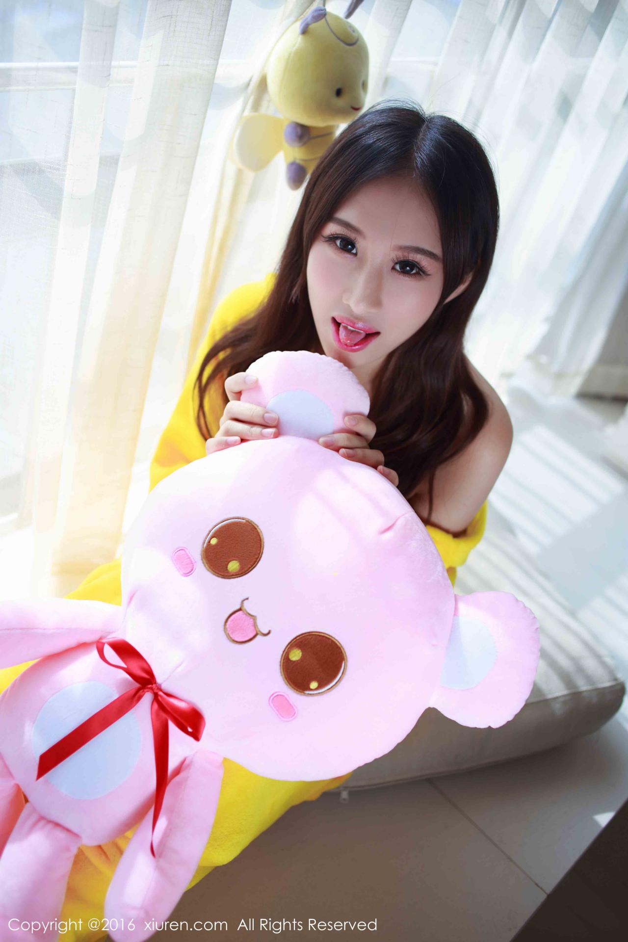 [XiuRen秀人网] 2016.11.28 No.646 月音瞳 [52P117MB]