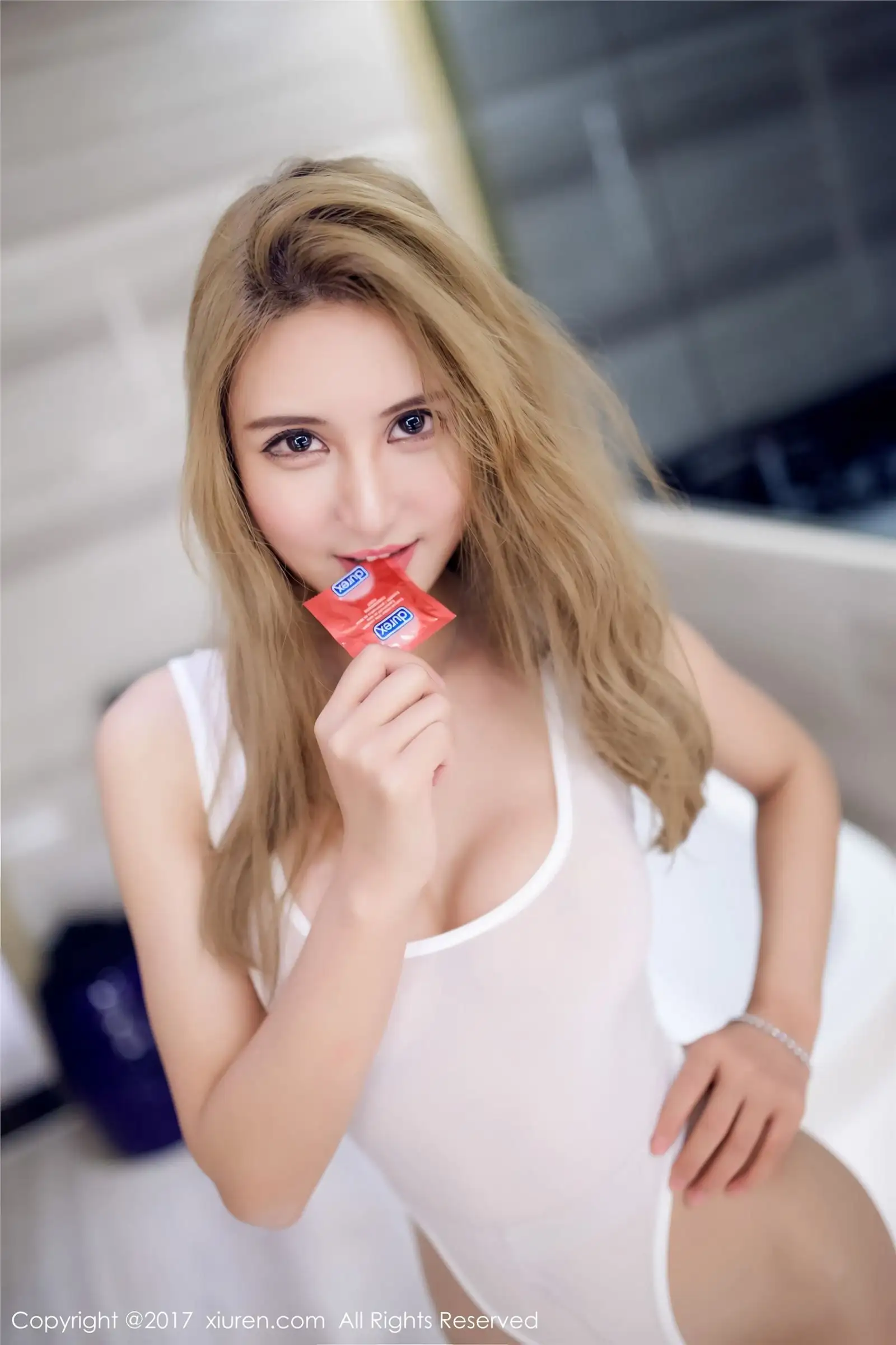 [秀人XIUREN] 2017.11.28 NO.857 完美丝腿 SOLO-尹菲